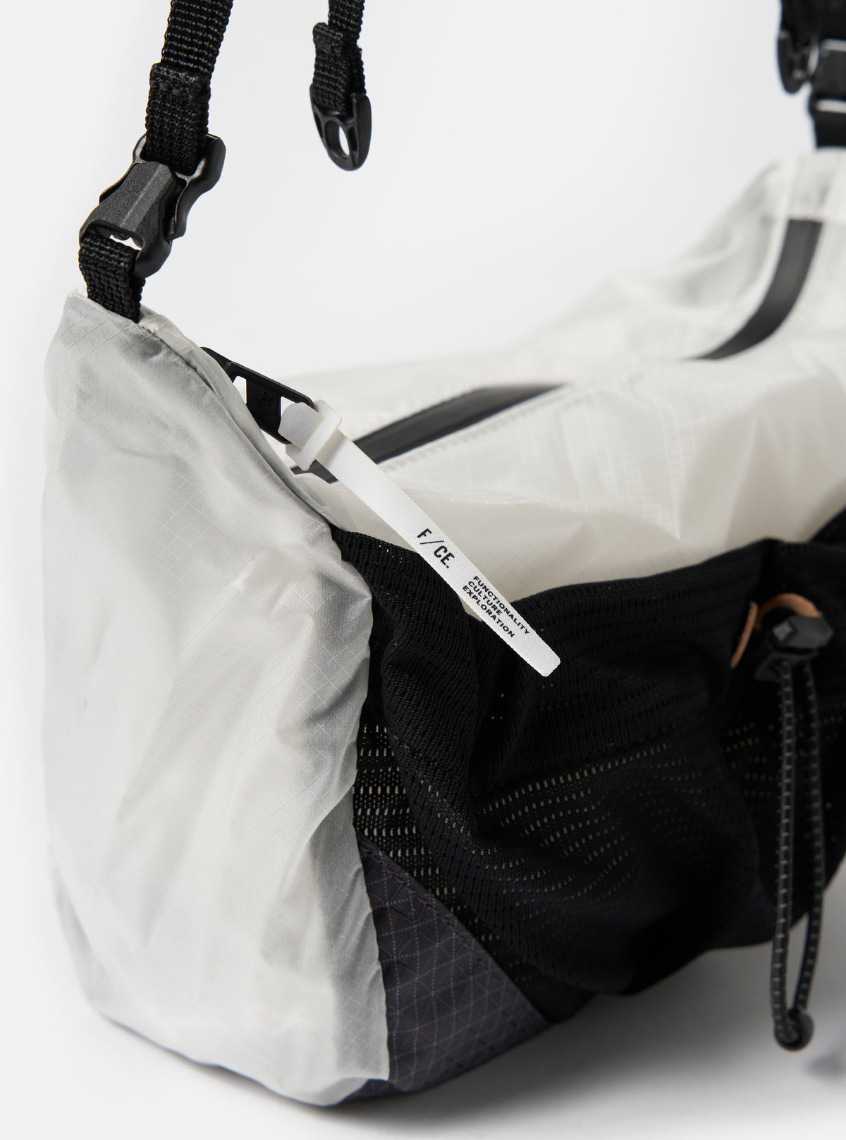 White Nylon F/CE.® Cordura Sil Sacoche