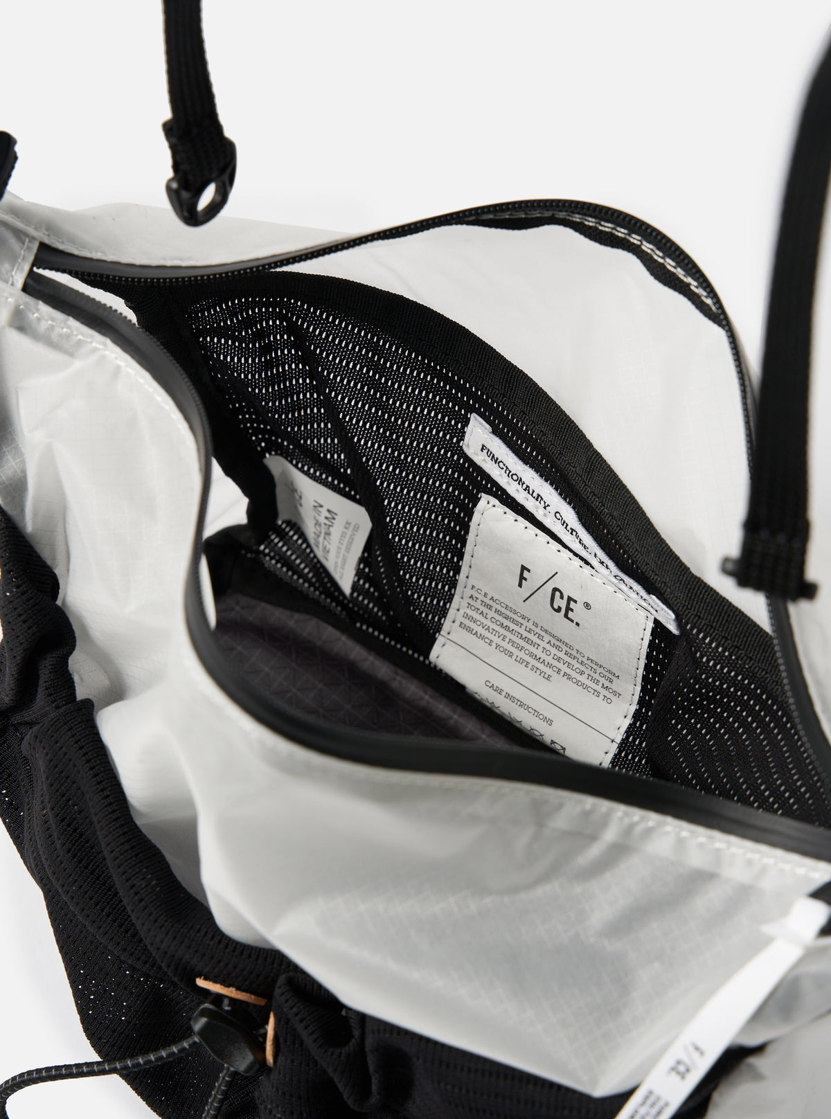White Nylon F/CE.® Cordura Sil Sacoche