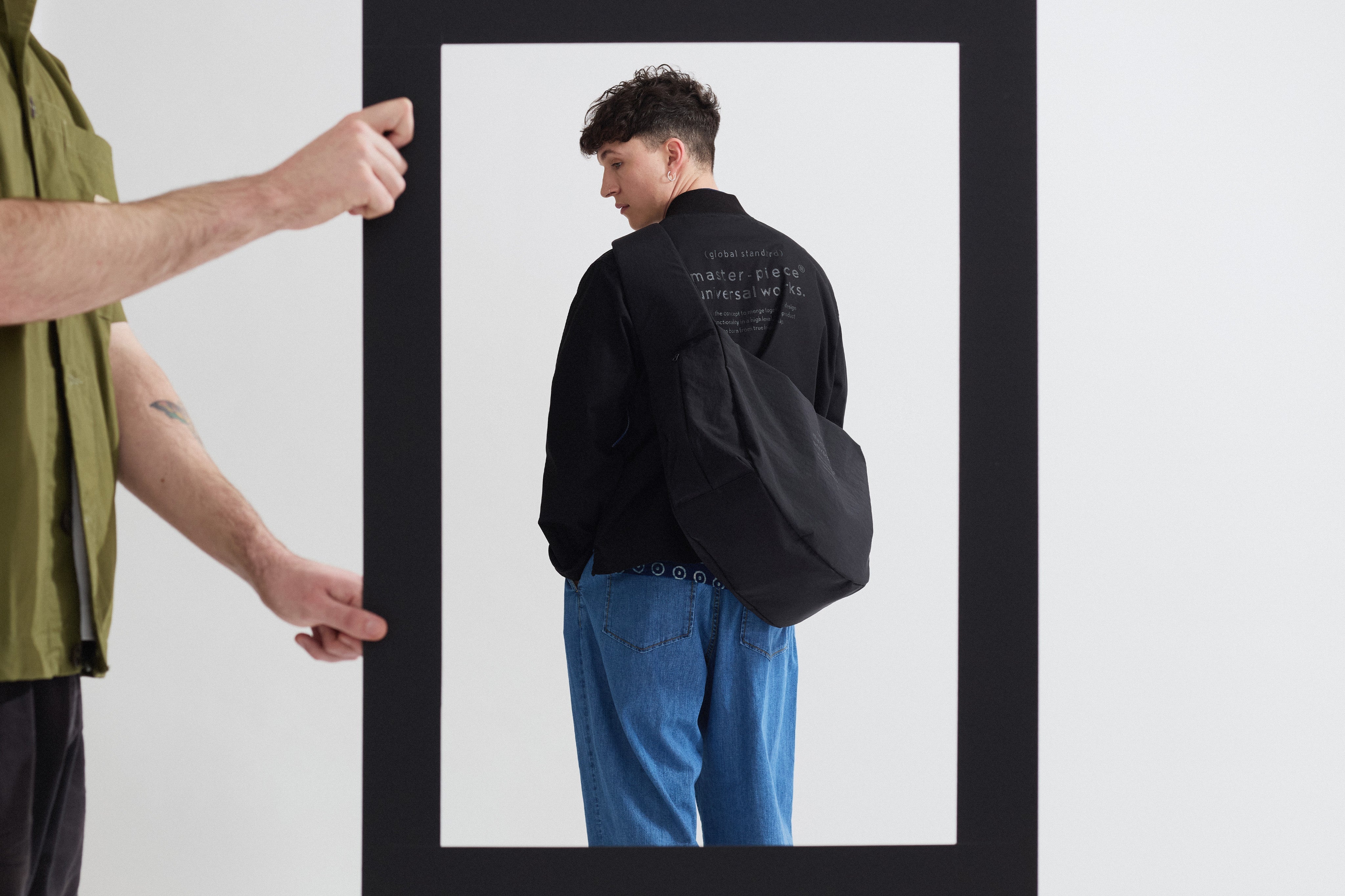 [希少]MASTER PIECE×COMPLETE WORKS ボディバック Worn, not carried. master-piece x Universal Works.