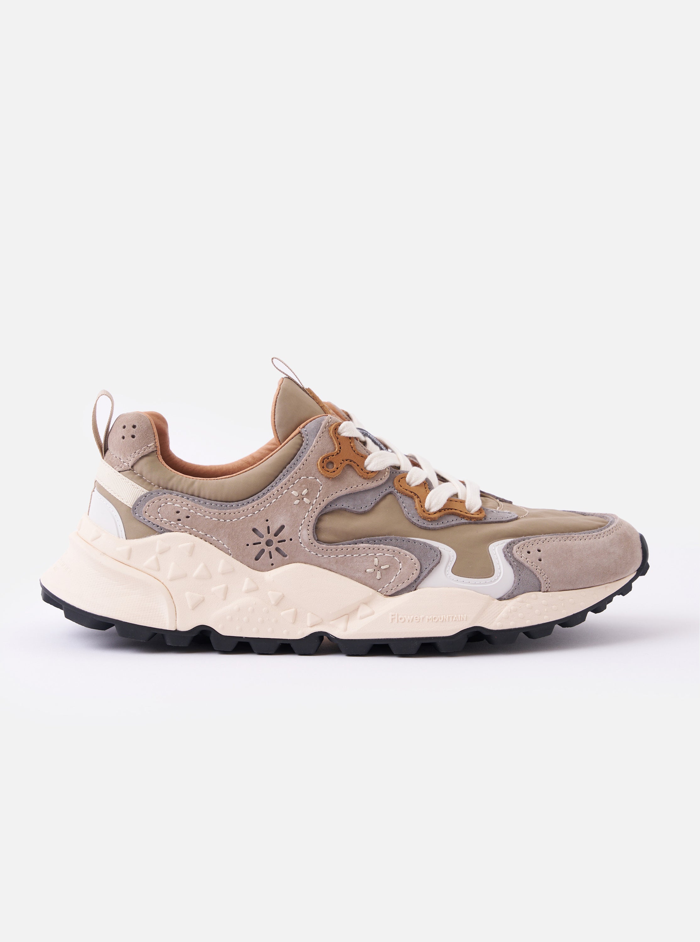 花 rui Flower Mountain Light Brown Suede/Nylon Rulis Uni – Universal Works