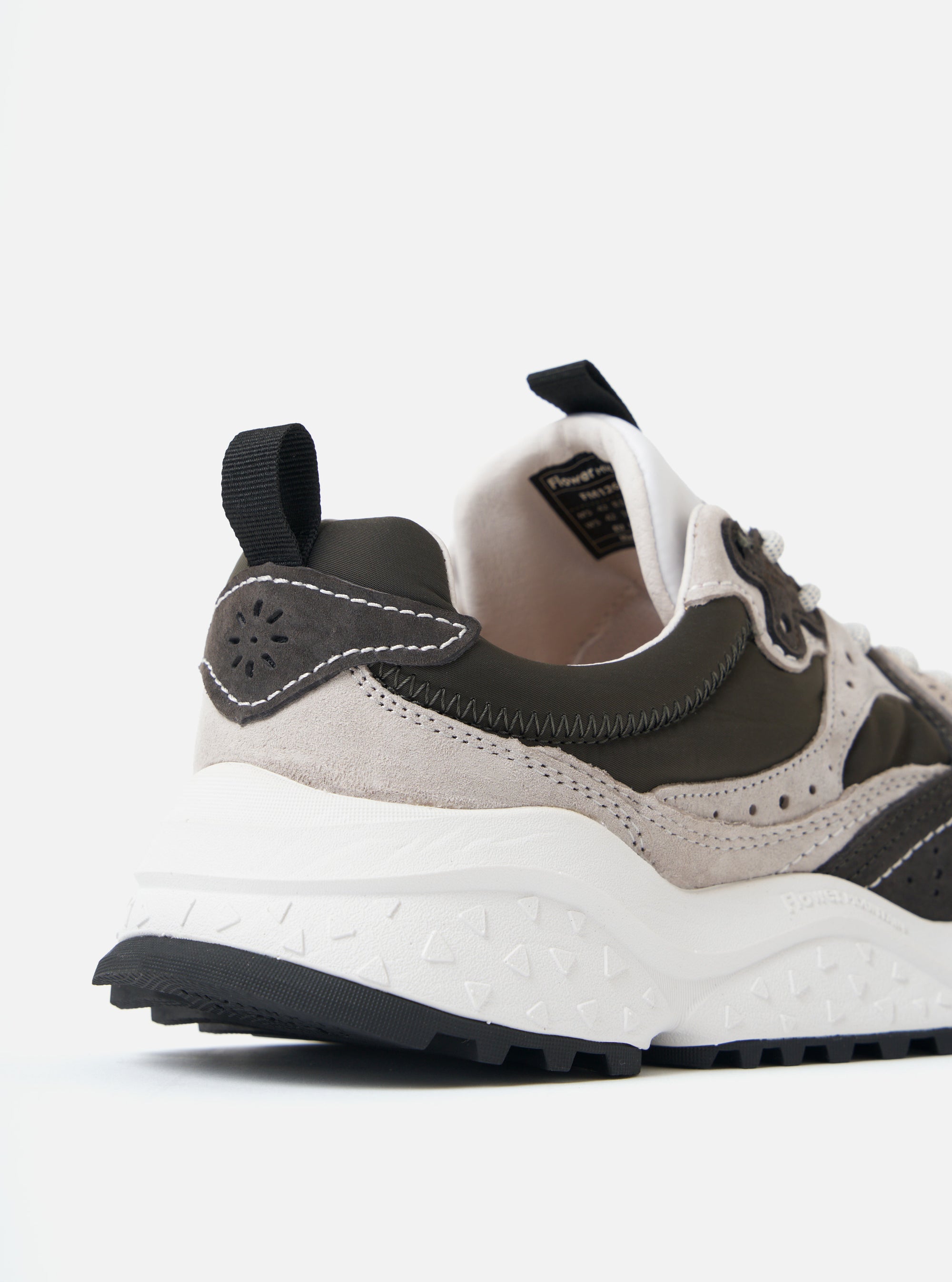 Light Grey/Dark Grey Suede/Nylon Flower Mountain Wave Man
