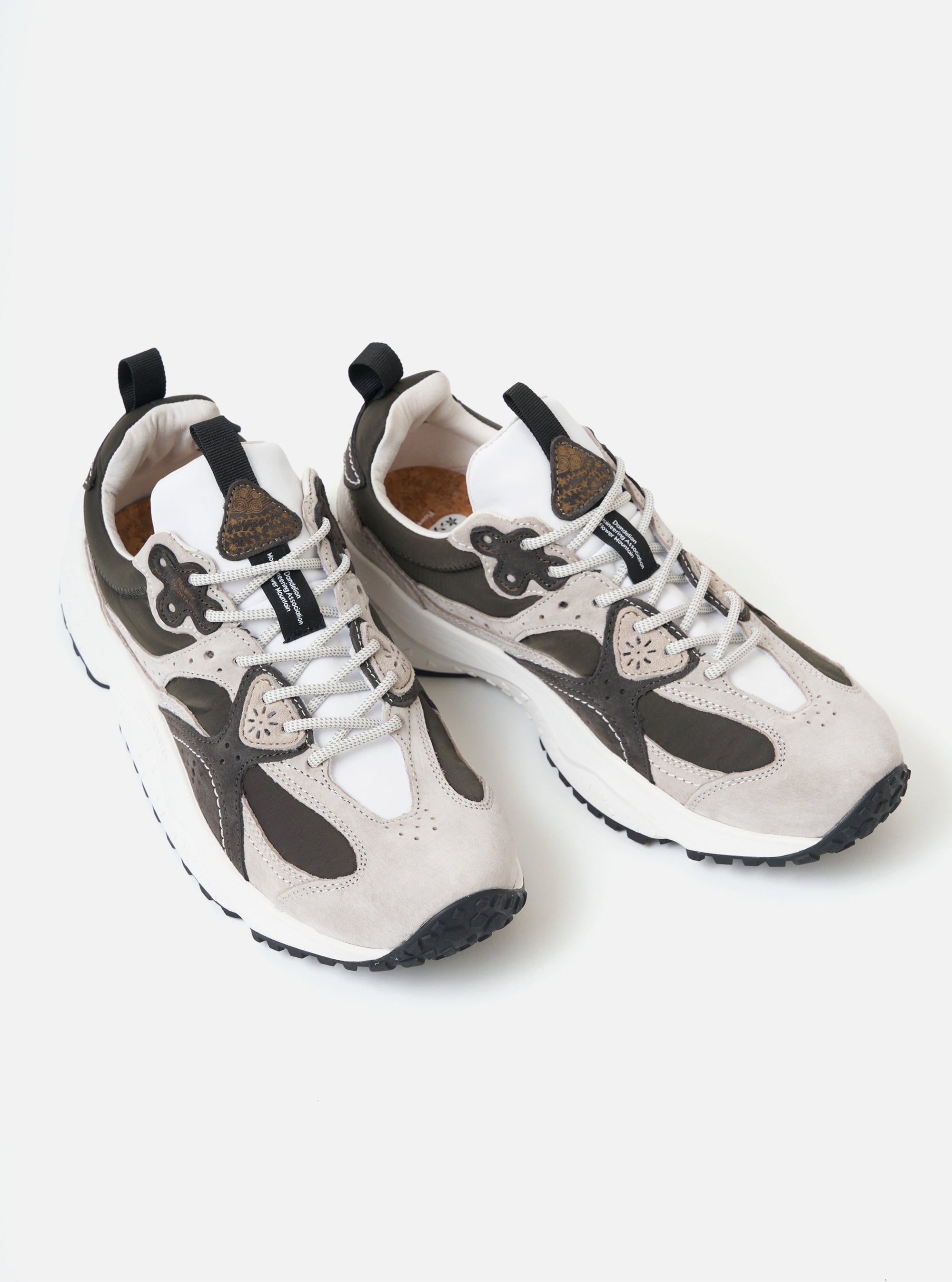 Light Grey/Dark Grey Suede/Nylon Flower Mountain Wave Man