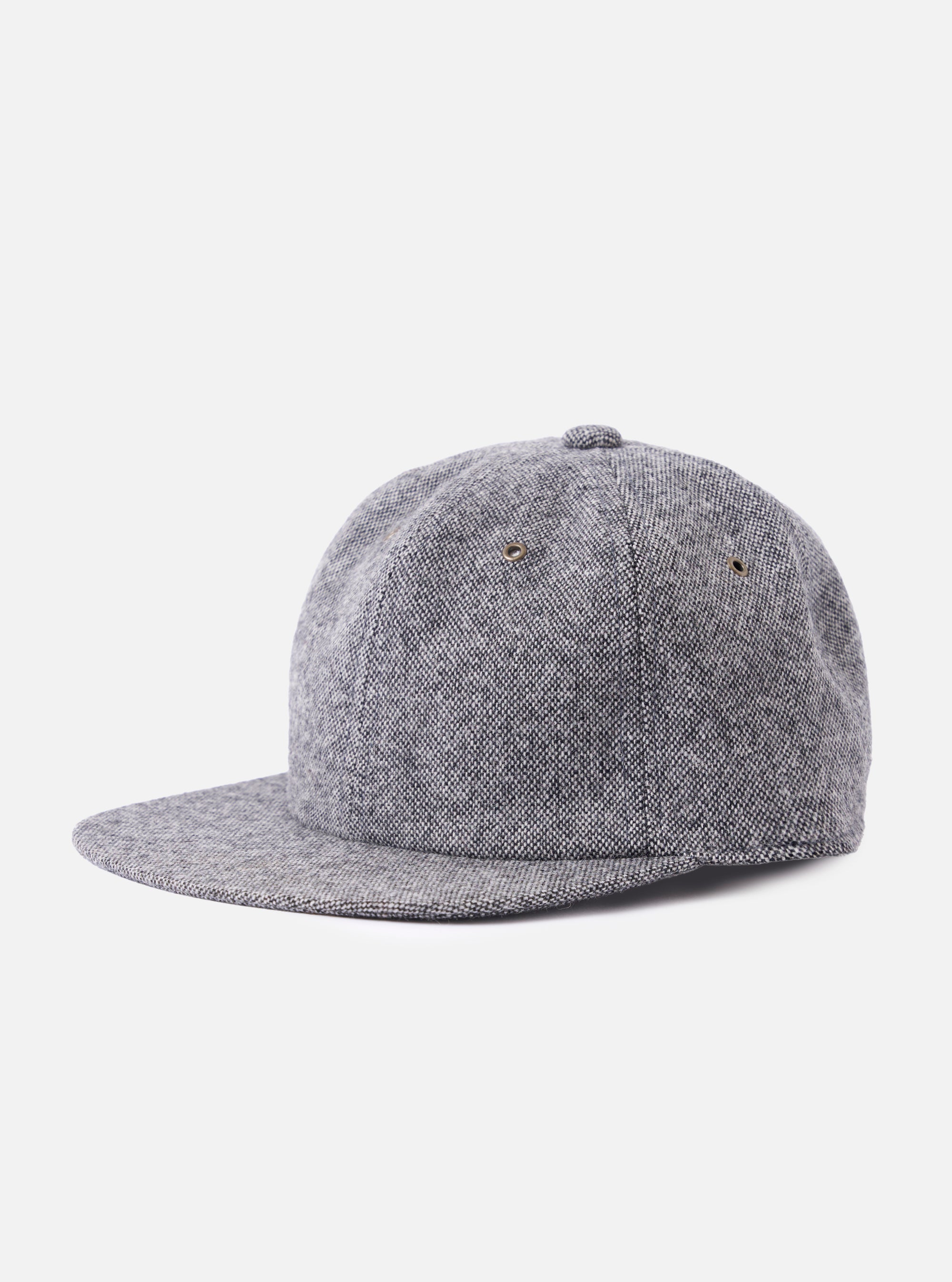 cableami® Black/White Recycled Tweed Cap