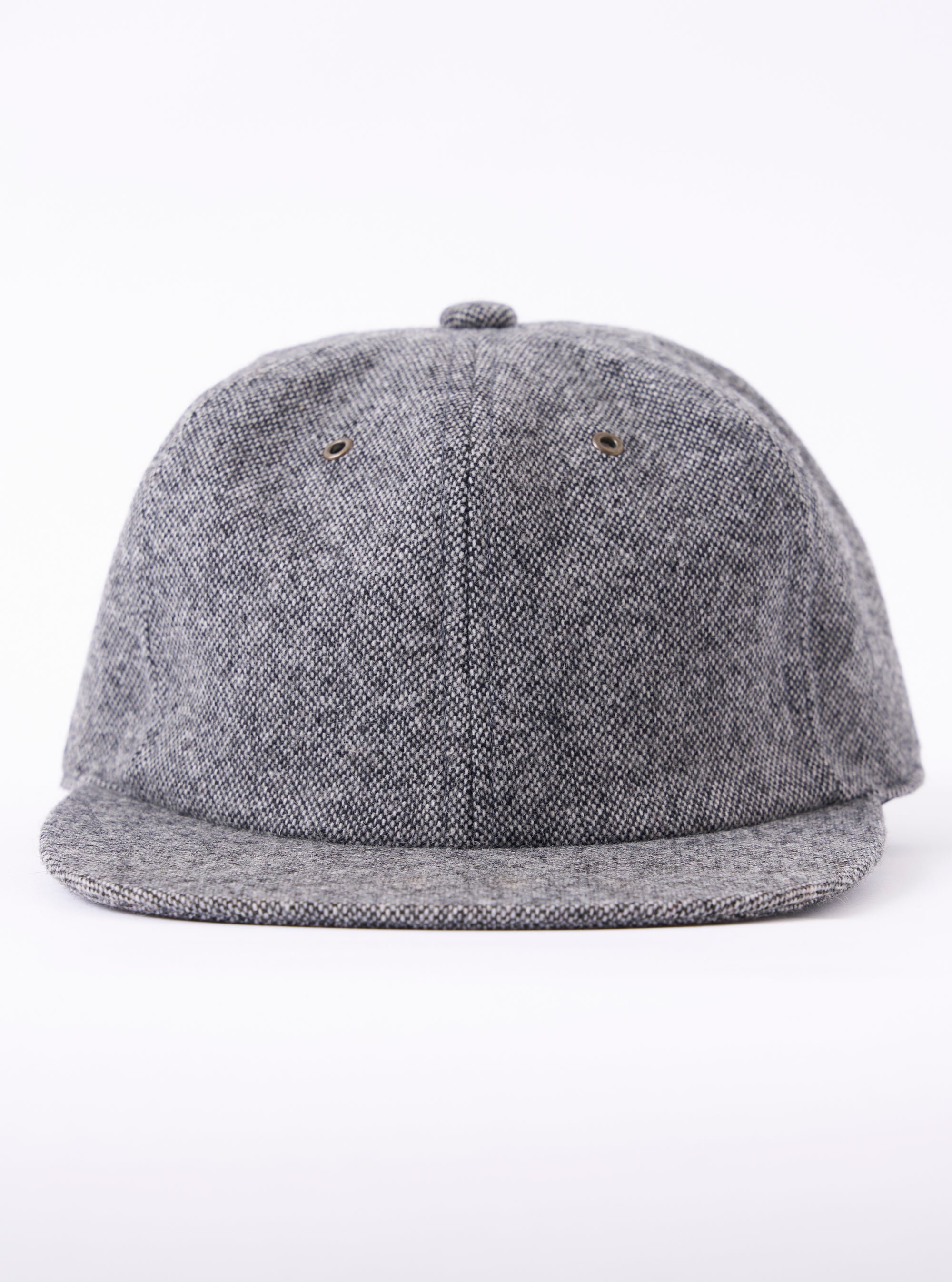 cableami® Black/White Recycled Tweed Cap