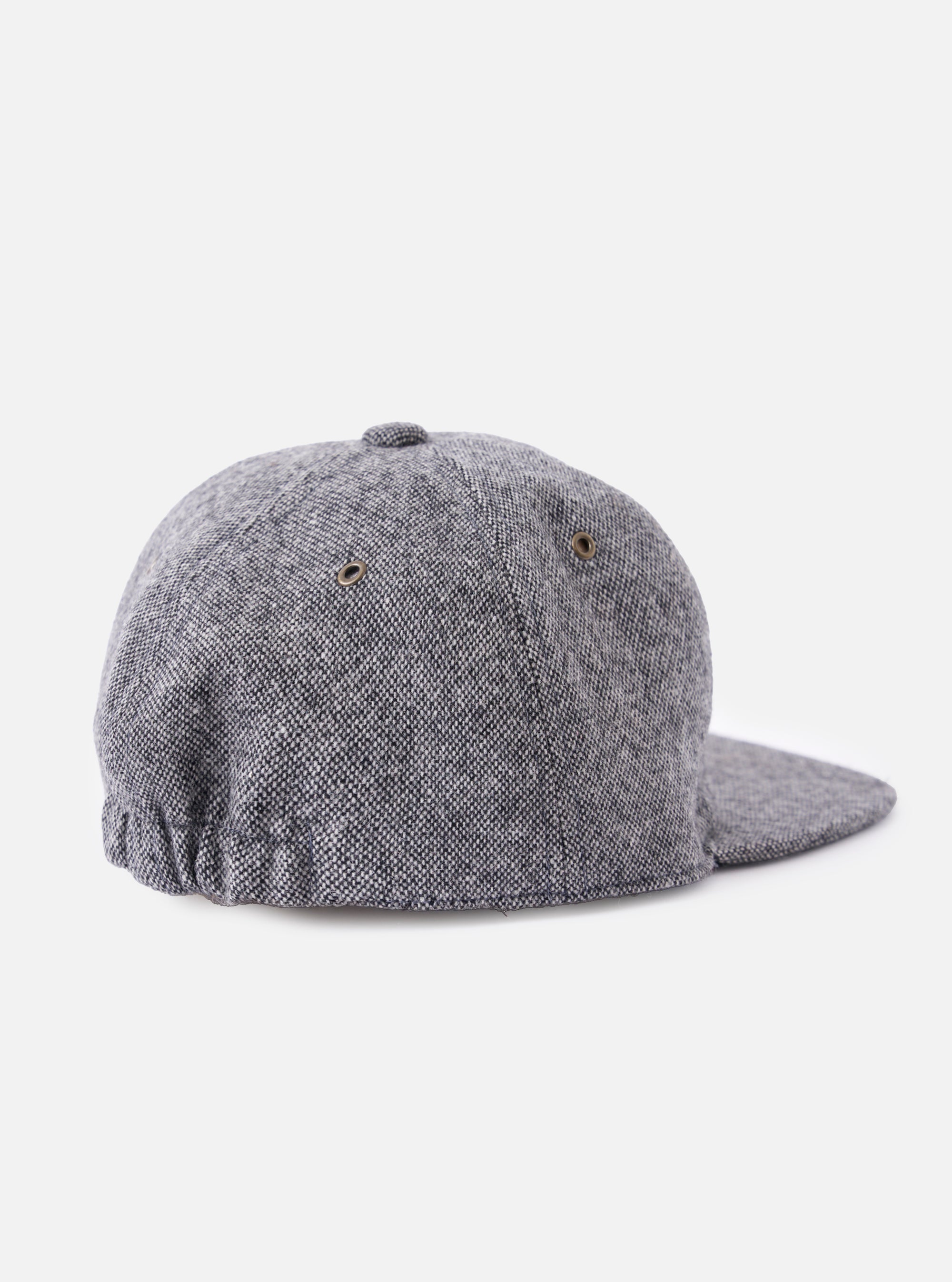 cableami® Black/White Recycled Tweed Cap