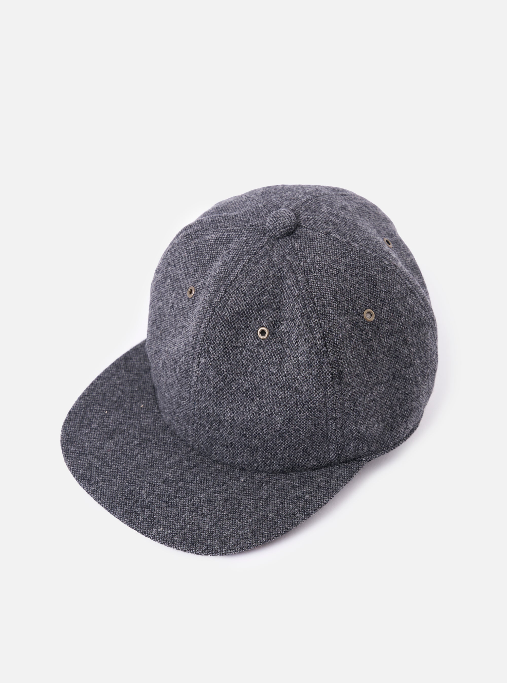 cableami® Grey Recycled Tweed Cap