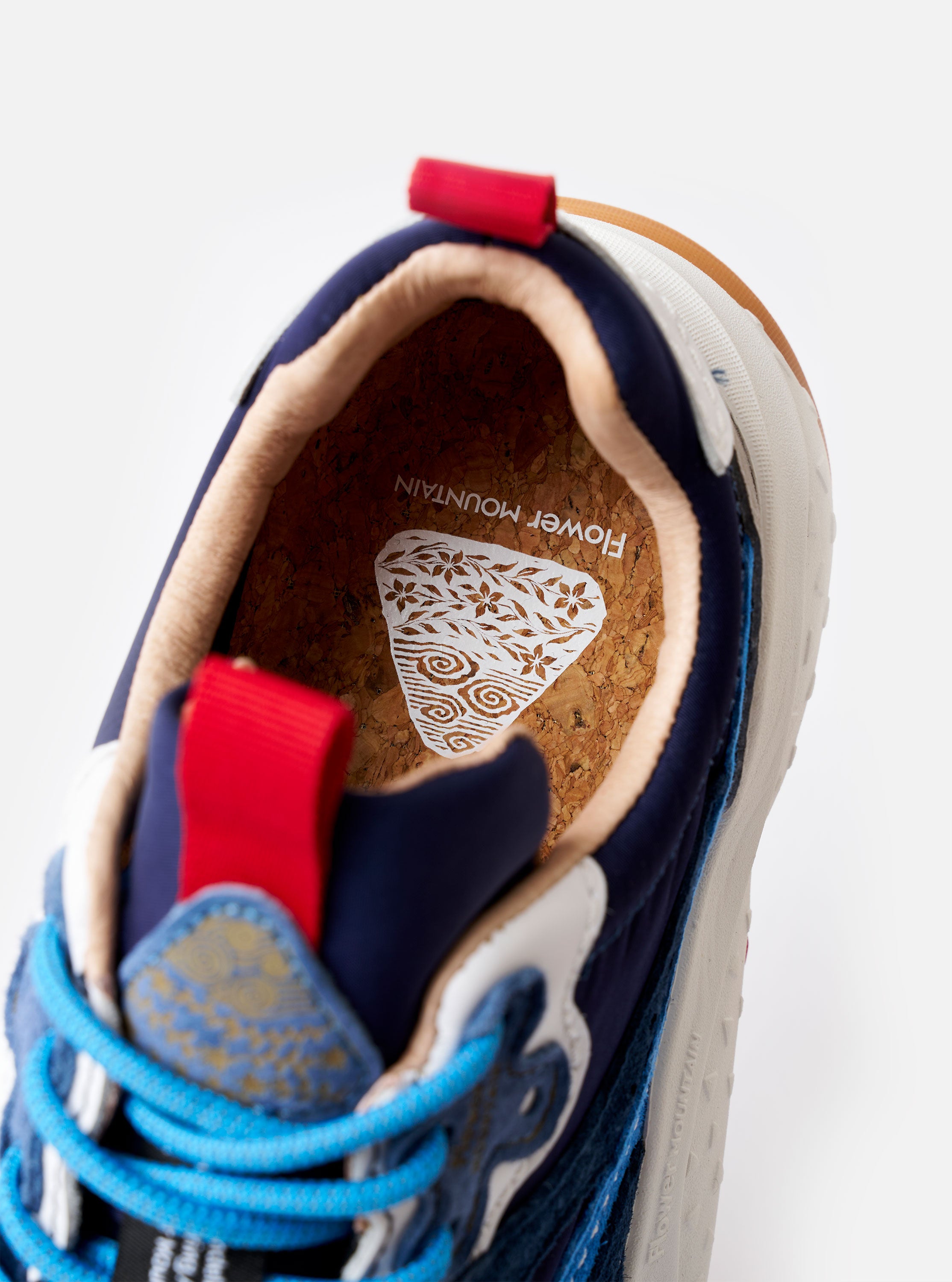 Flower Mountain Navy/Azure Suede/Nylon Wave Man – Universal Works