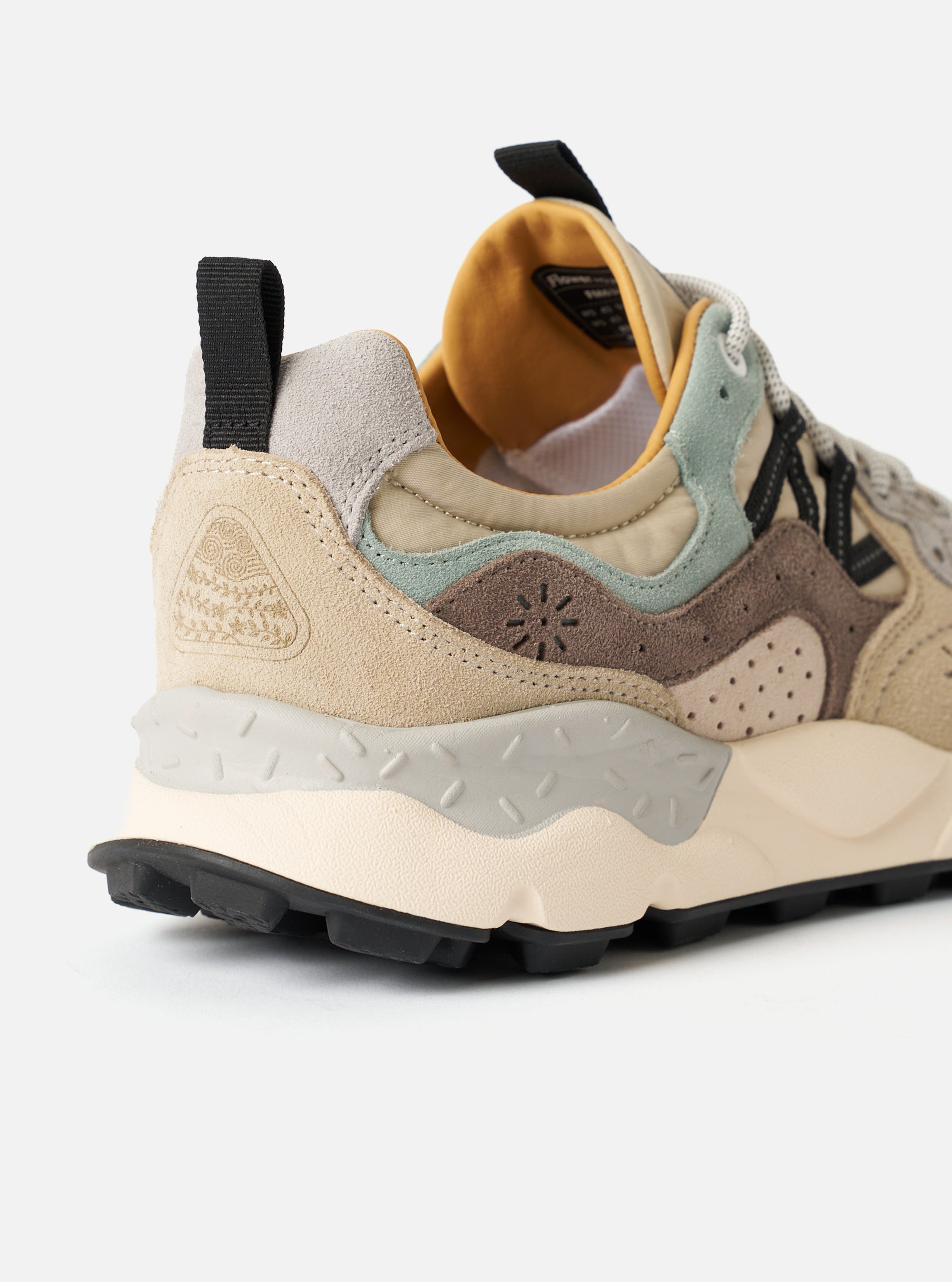 Flower Mountain Sand/Beige/Taupe Cow Velour Yamano 3 Uni