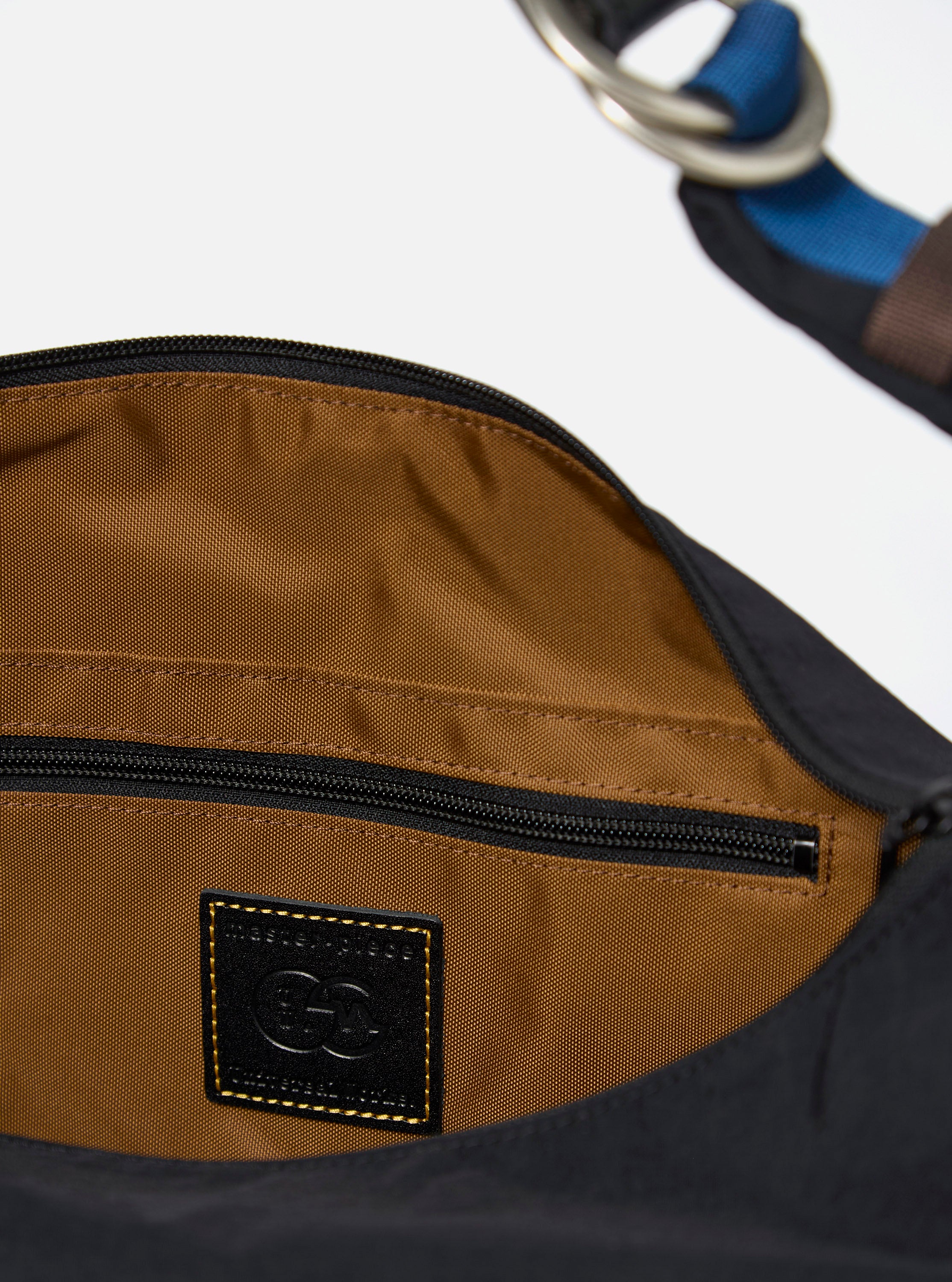 Men's Black Canvas Shoulder Bag - M – Universal Works