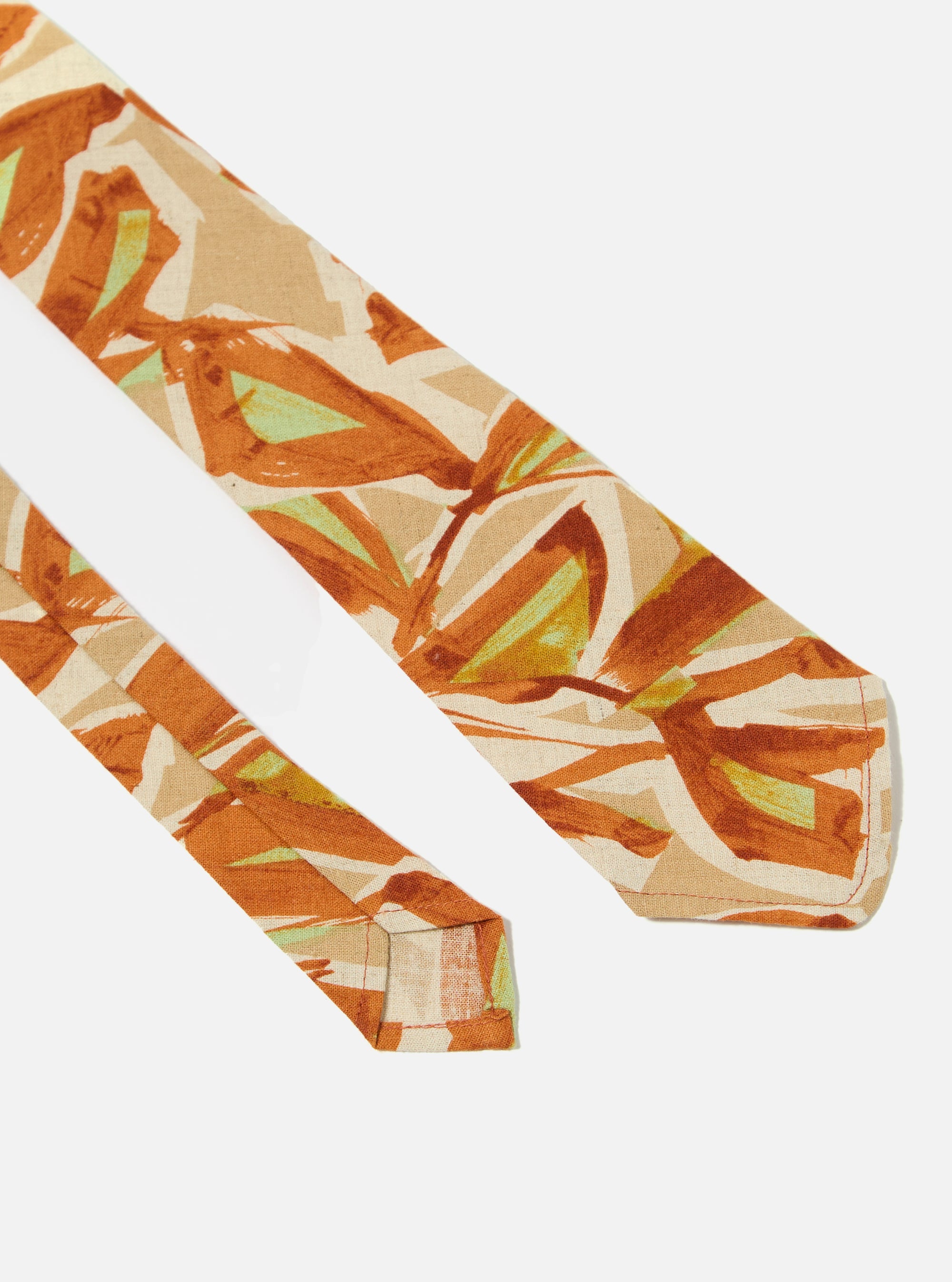 Teracota Artist Flower Lincot Tie