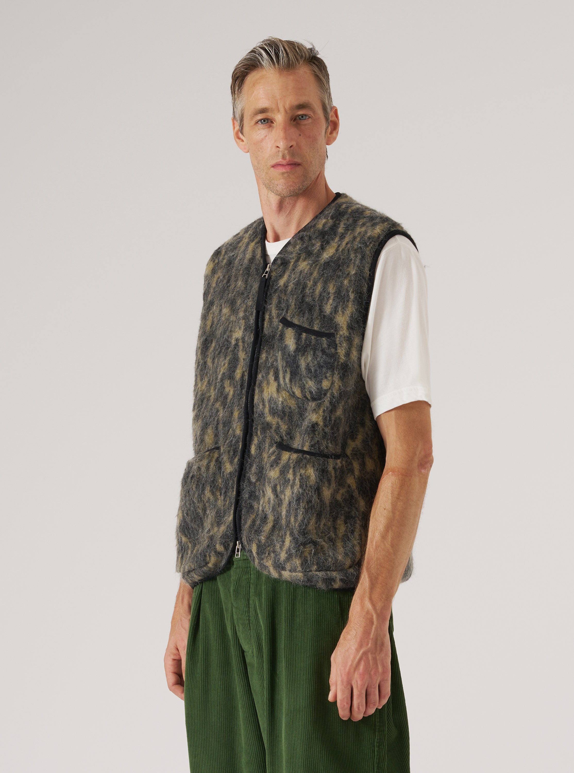 Men's Charcoal Dolce Fleece Zip Gilet – Universal Works