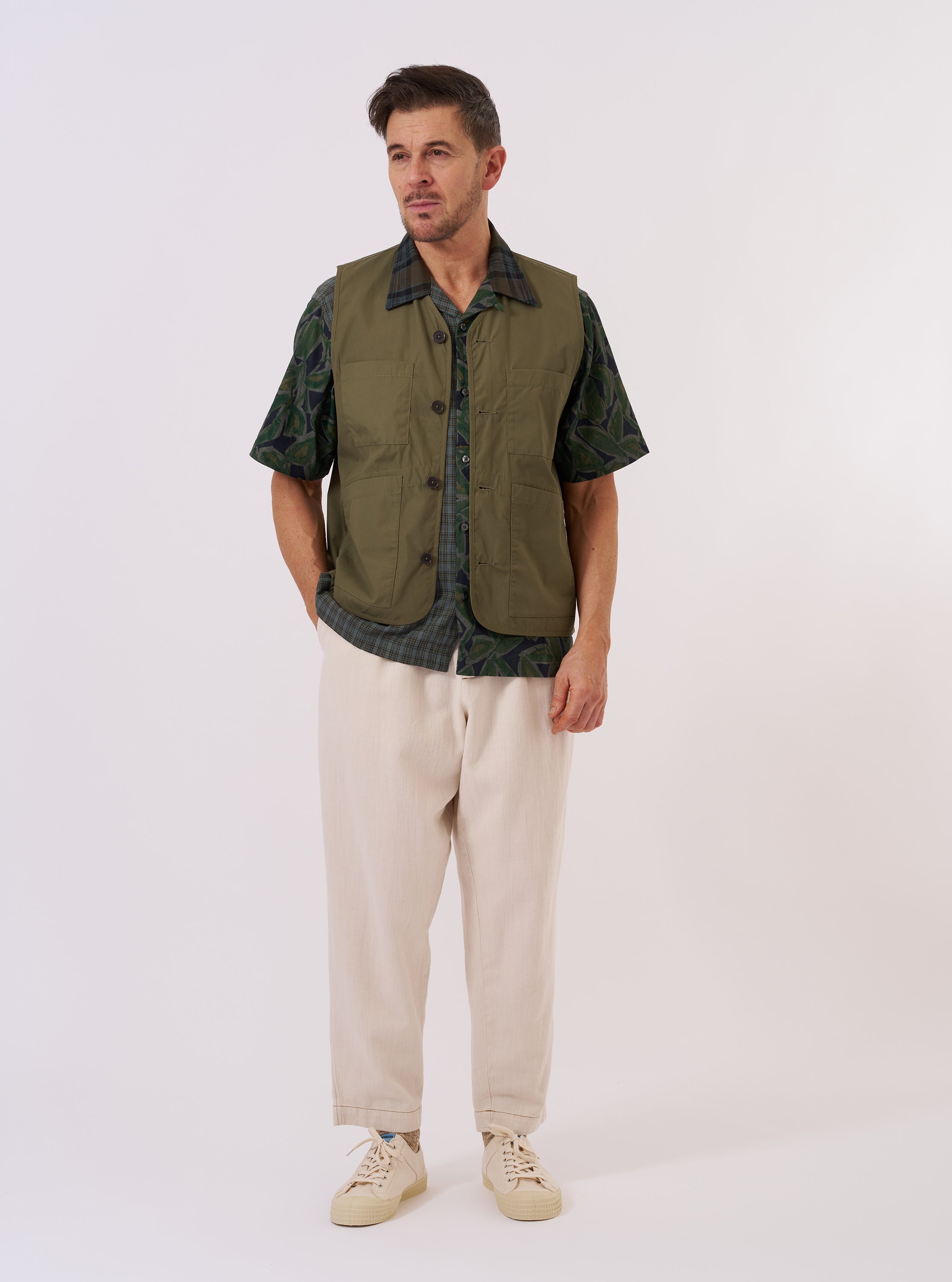 Men's Olive Recycled Poly Tech City Waistcoat – Universal Works