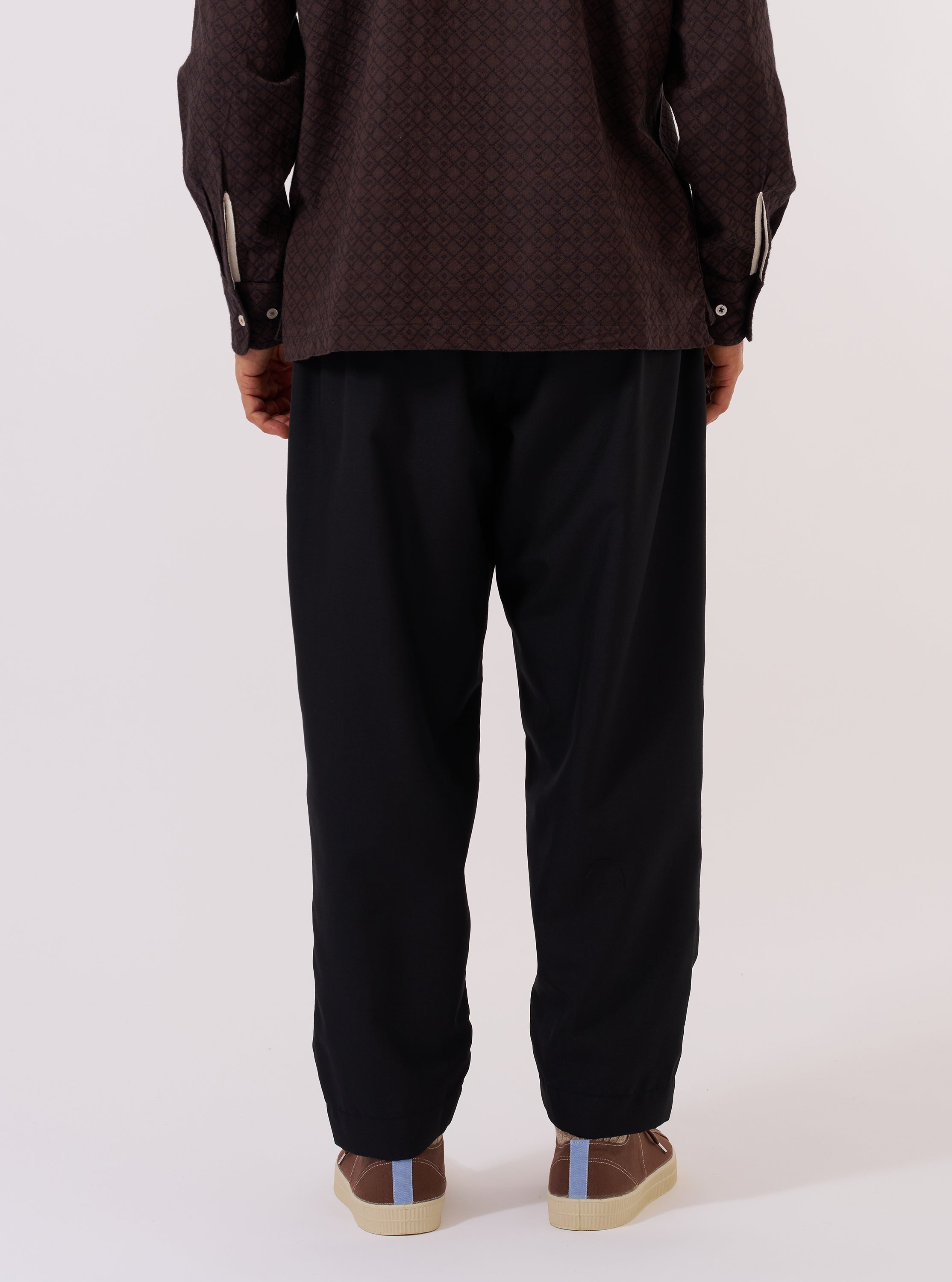 Men's Black Tropical Suiting Pleated Track Pant – Universal Works