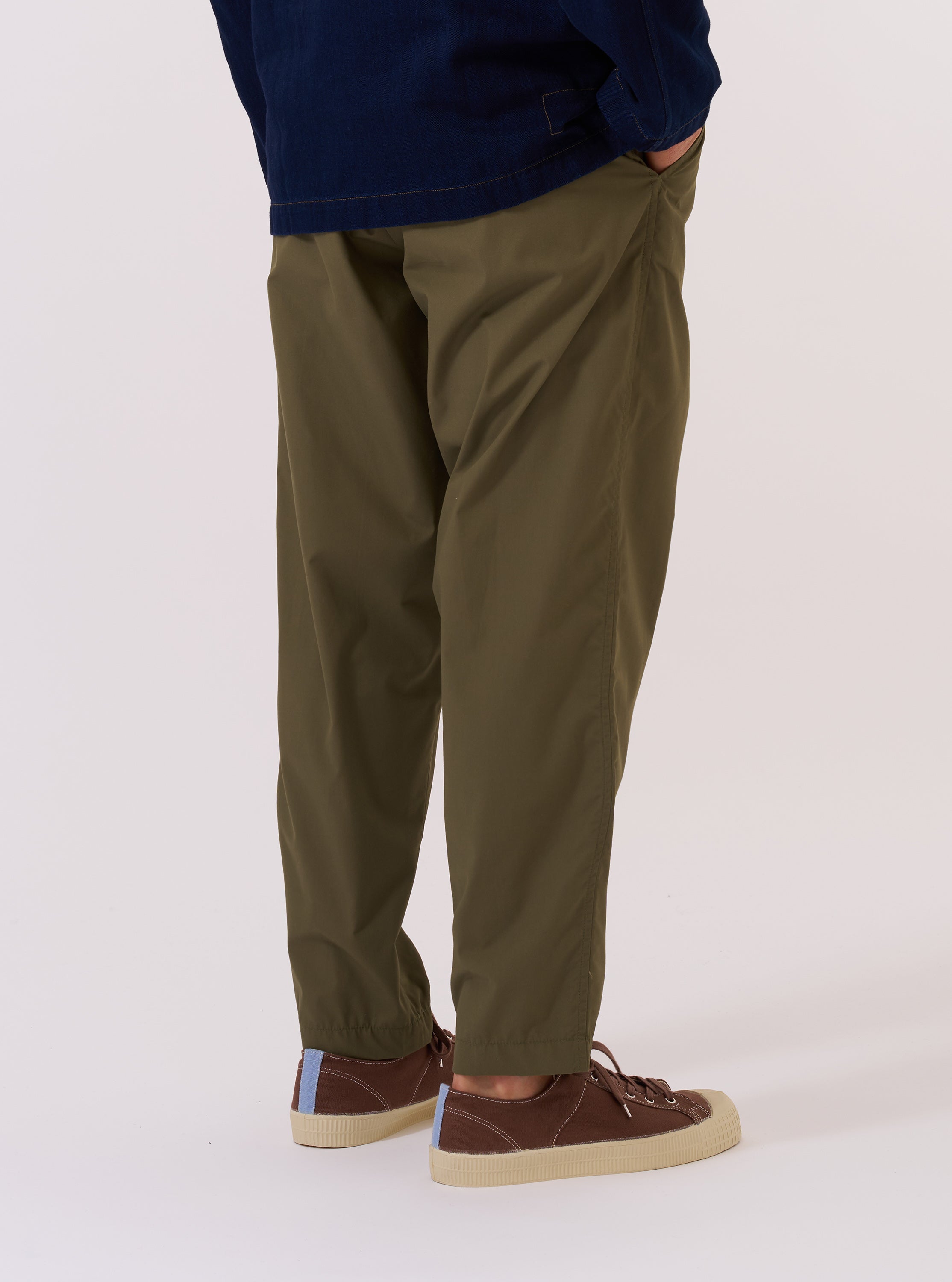 Men's Olive Recycled Poly Tech Pleated Track Pant – Universal Works