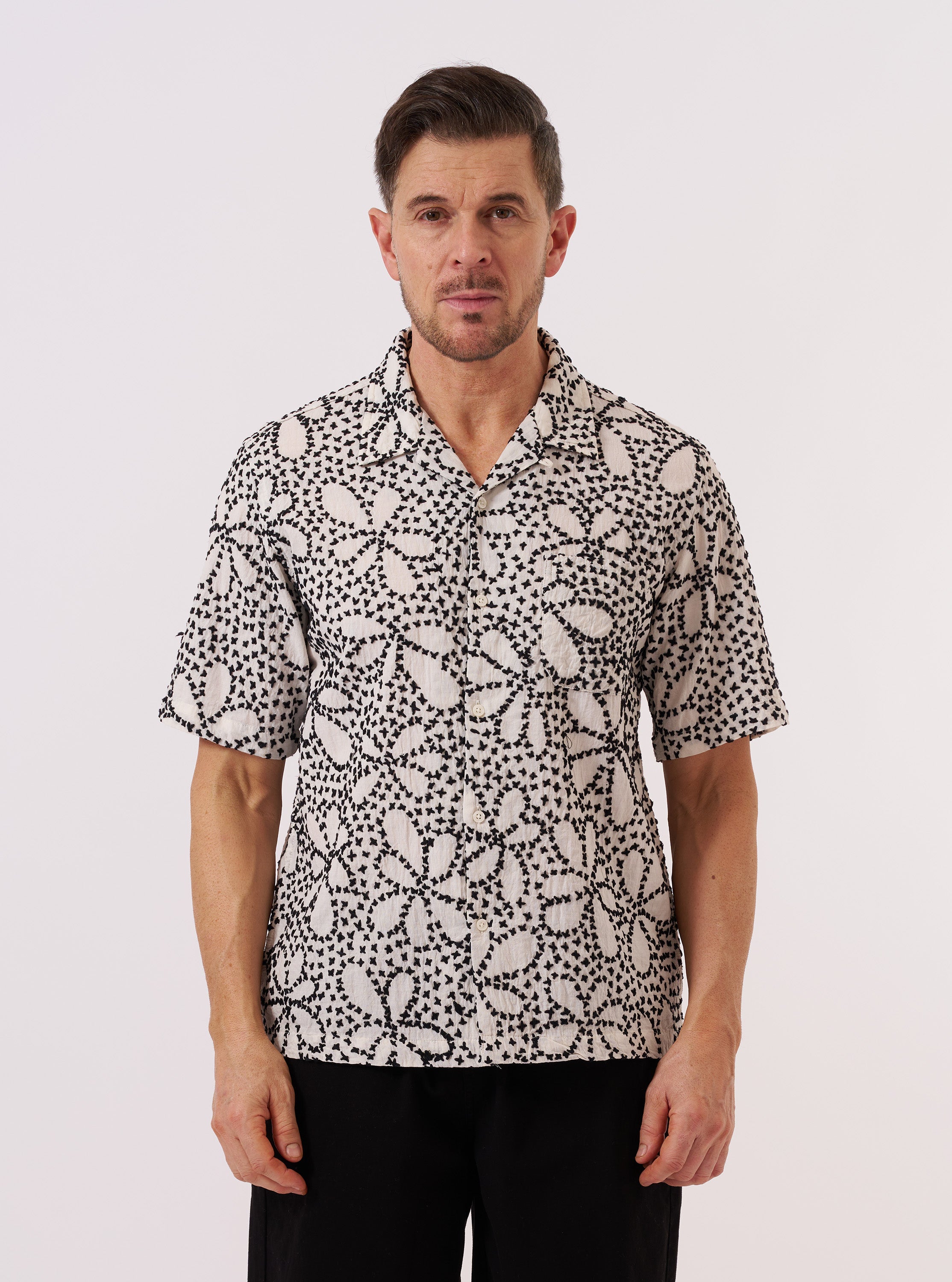 Men's Ecru/Black Kantha Flower Road Shirt – Universal Works