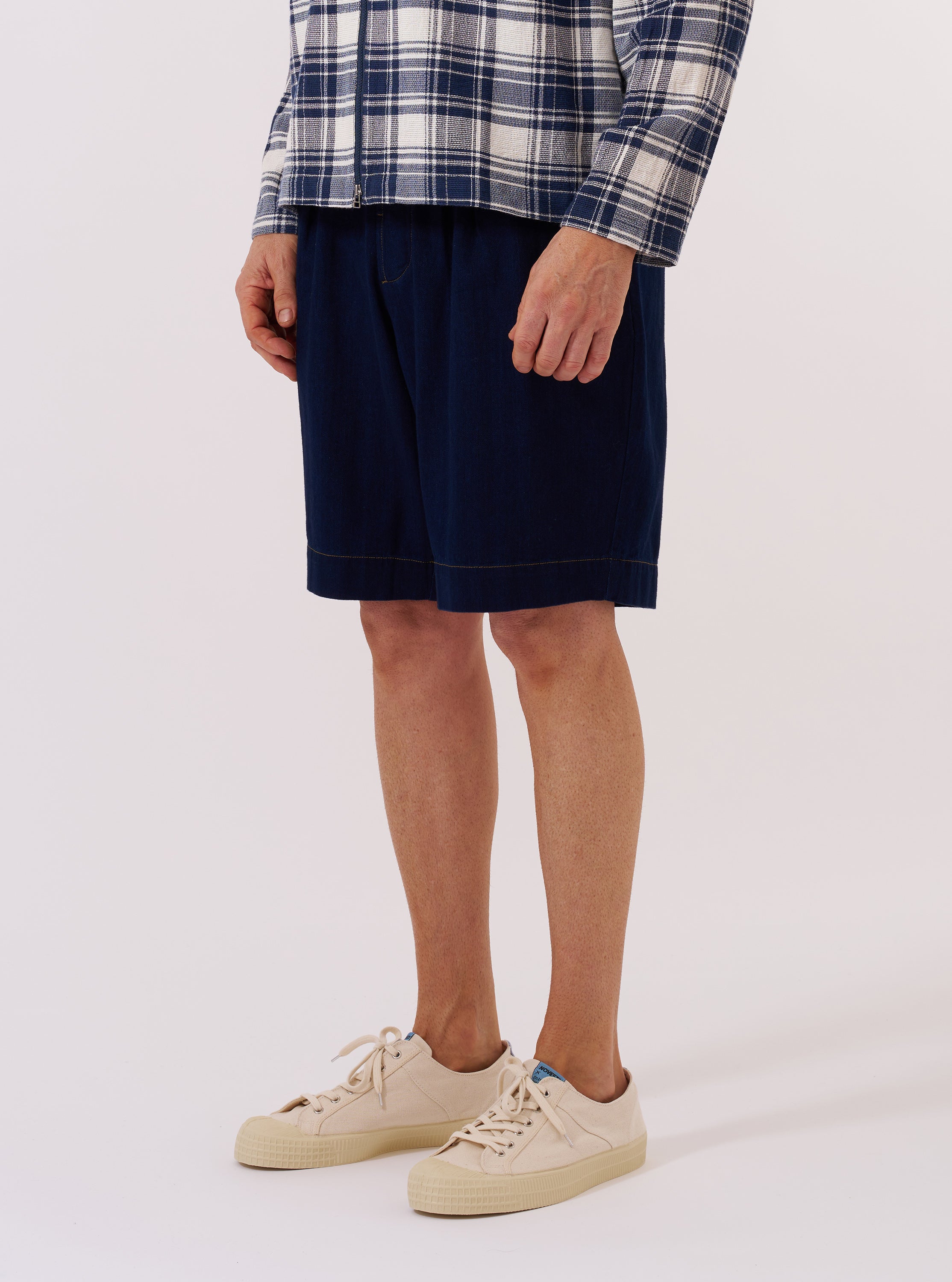Men's Indigo Recycled Herringbone Pleated Track Short – Universal