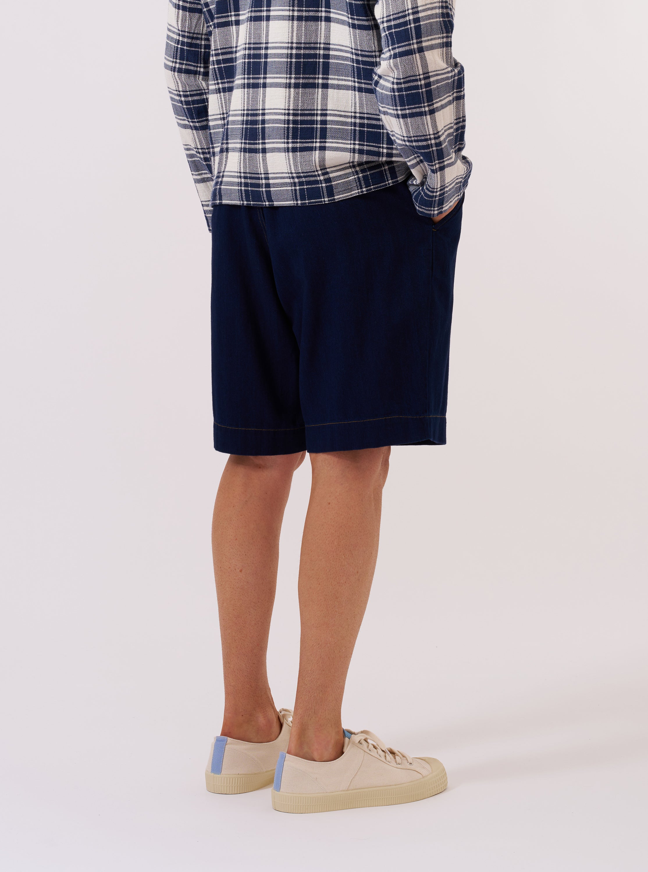 Men's Indigo Recycled Herringbone Pleated Track Short – Universal