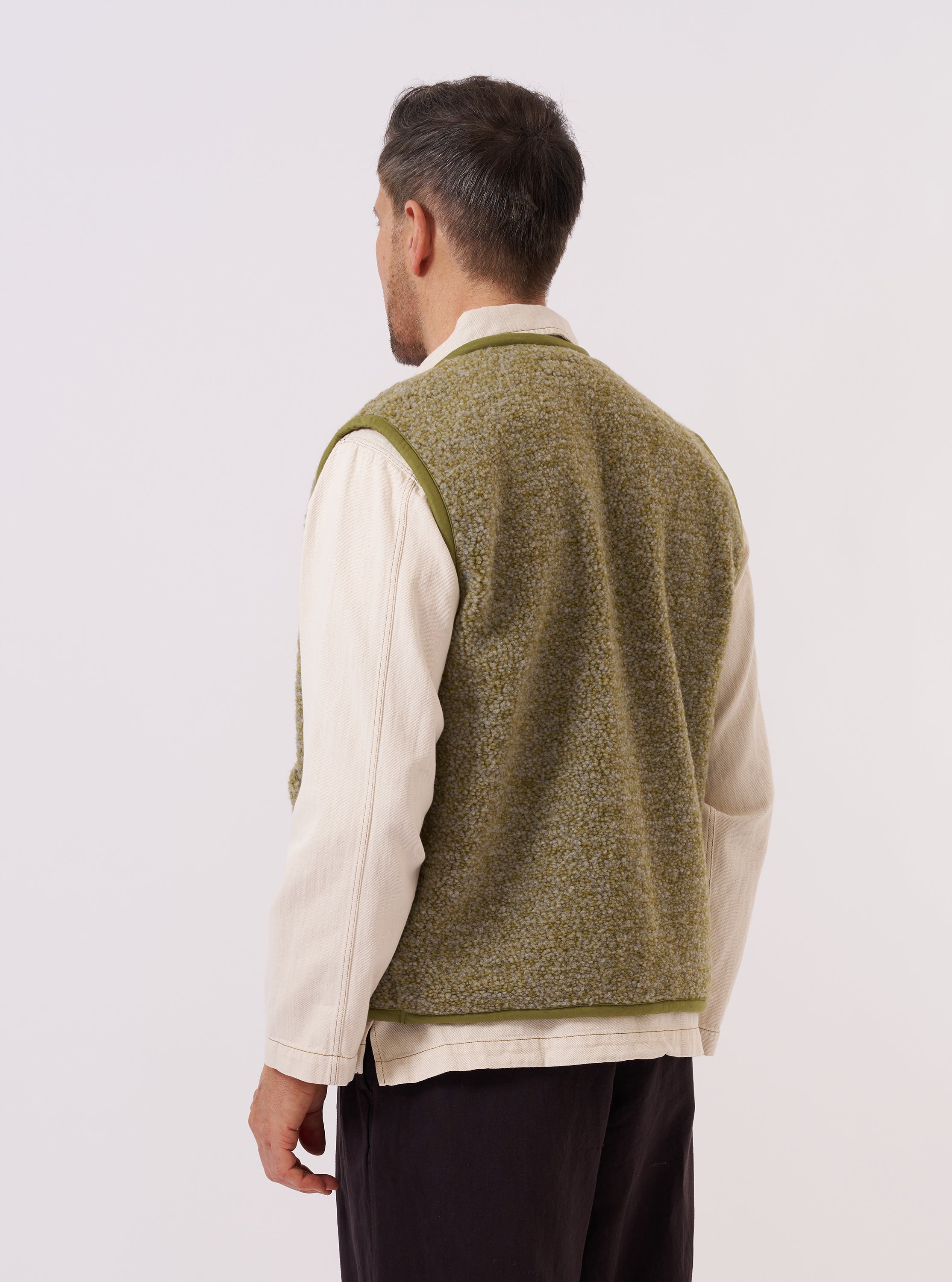 Men's Light Olive Alvar Fleece Lancaster Gilet – Universal Works