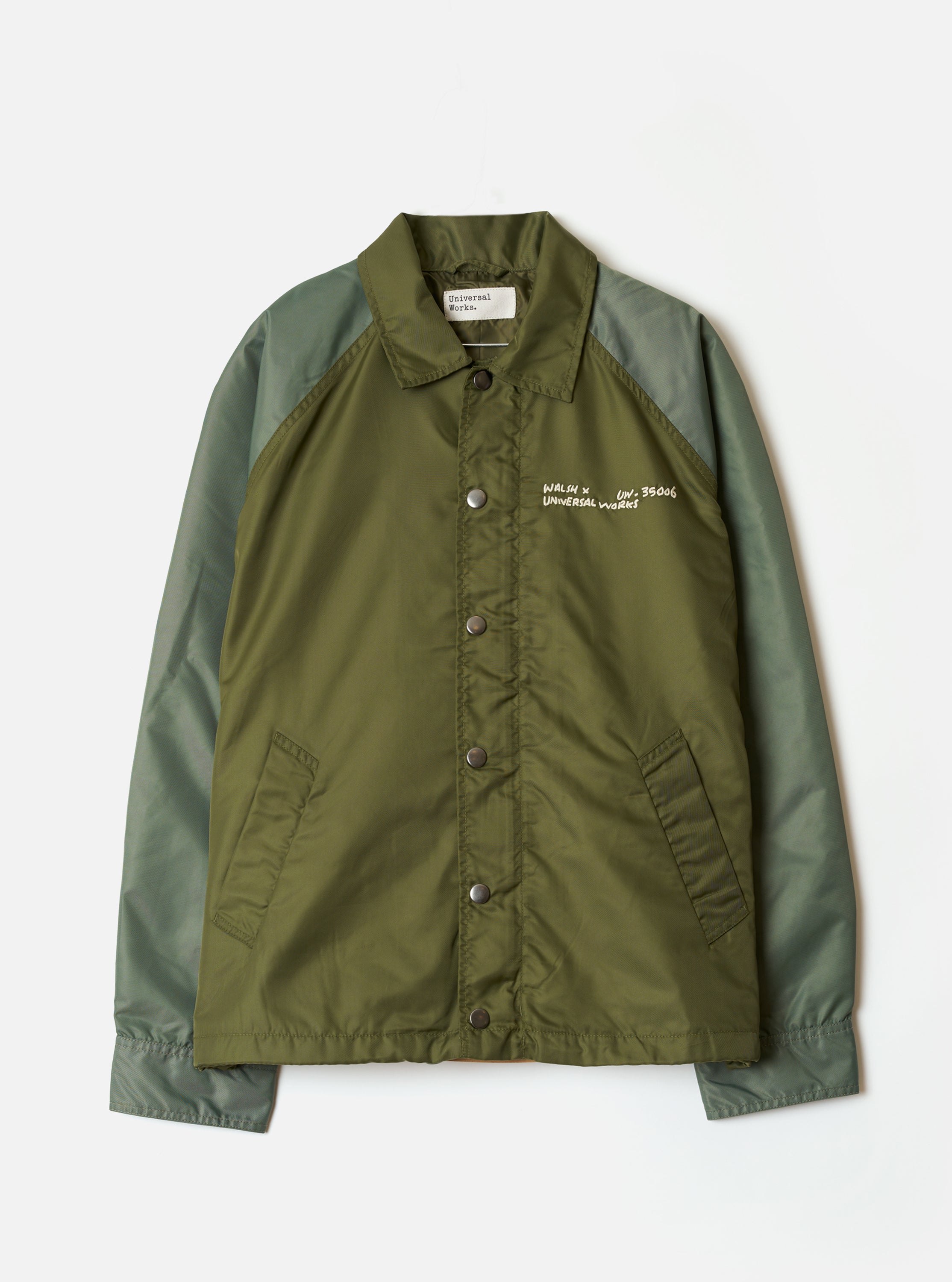 ジャケット・アウター UNIVERSAL PRODUCTS. NYLON COACH JACKET Men's Olive FLight Nylon Club Coach Jacket – Universal Works