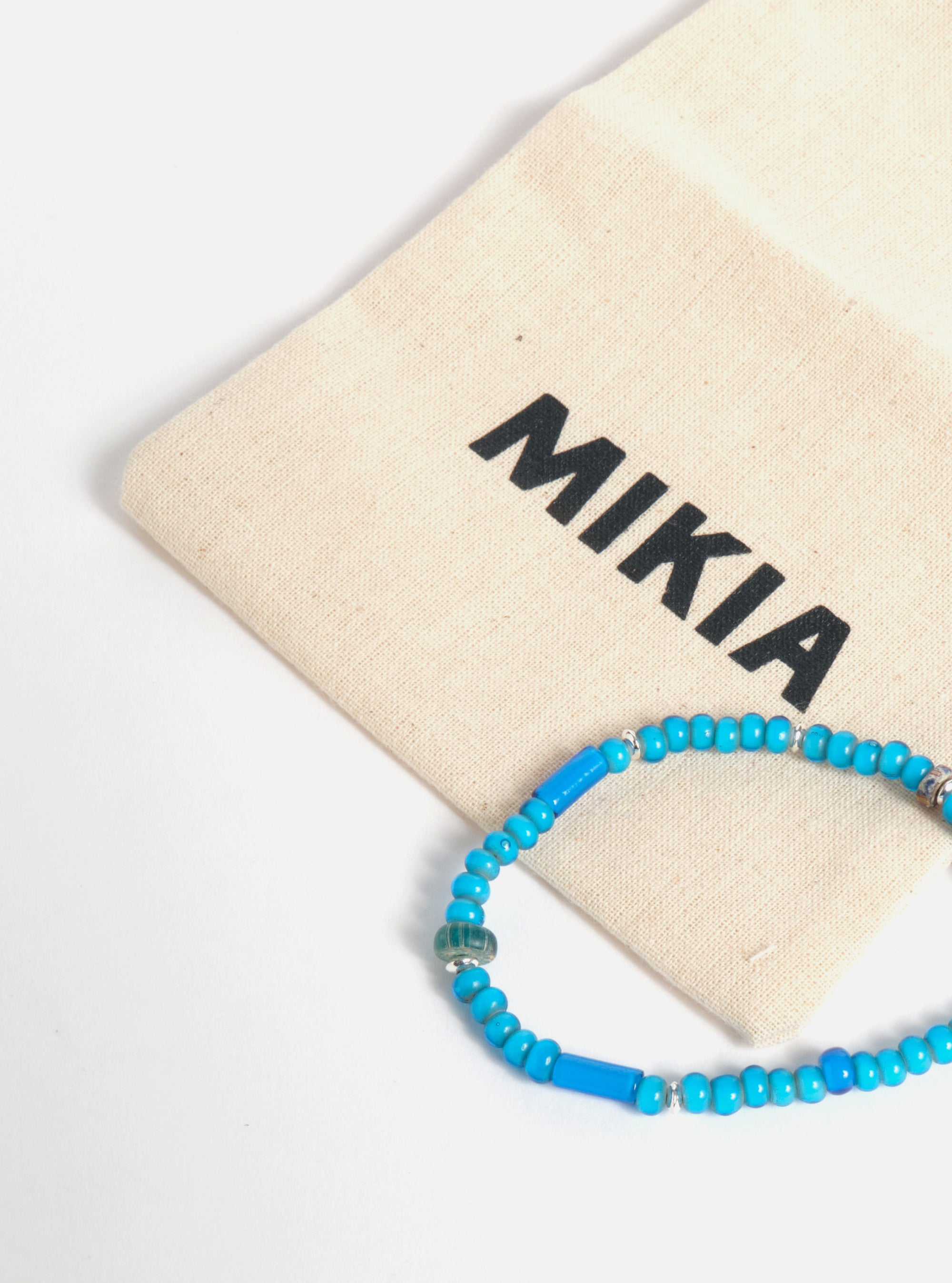 Mikia Bracelet in Blue/White Hearts