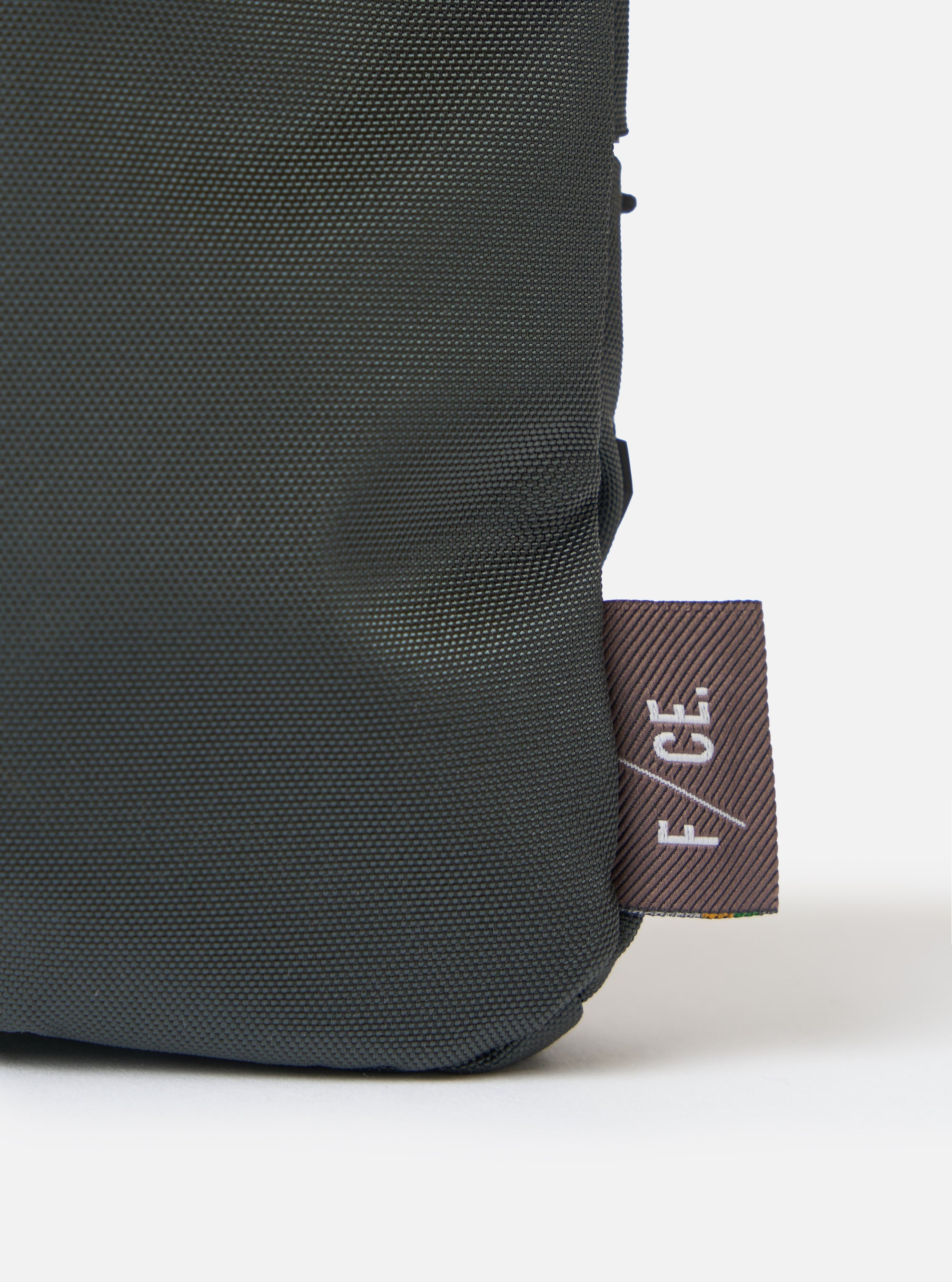 F/CE.® Grey 420 re/cor Sacoche