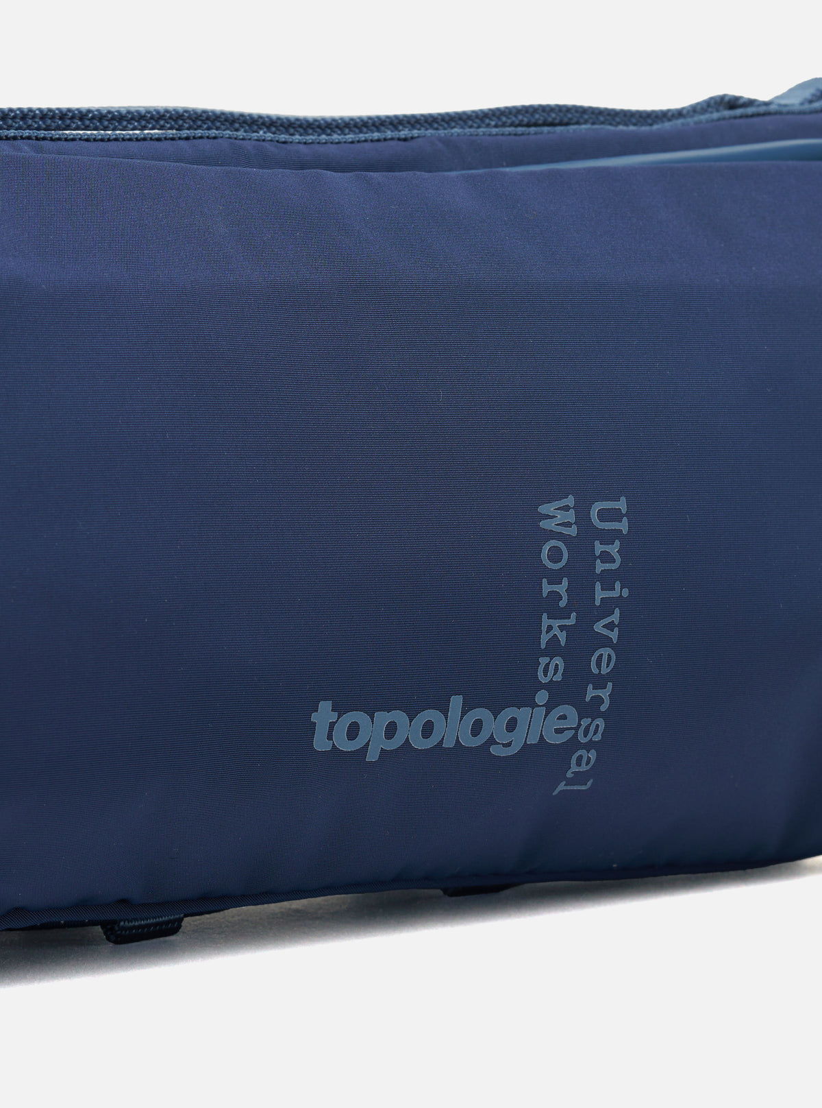 Topologie x Universal Works Insignia Blue UW Tech Bottle Sacoche Medium