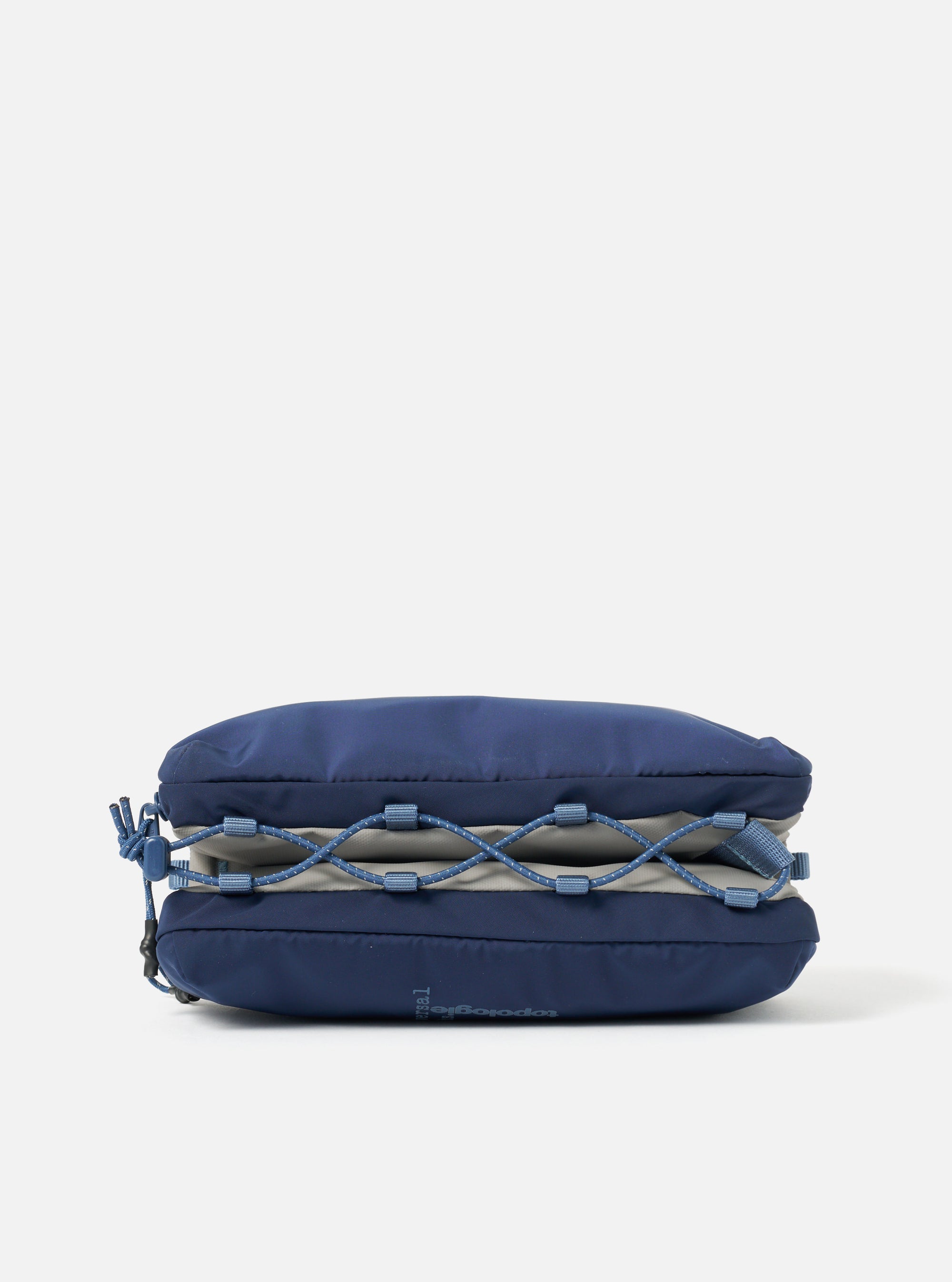 Topologie x Universal Works Insignia Blue UW Tech Bottle Sacoche Medium