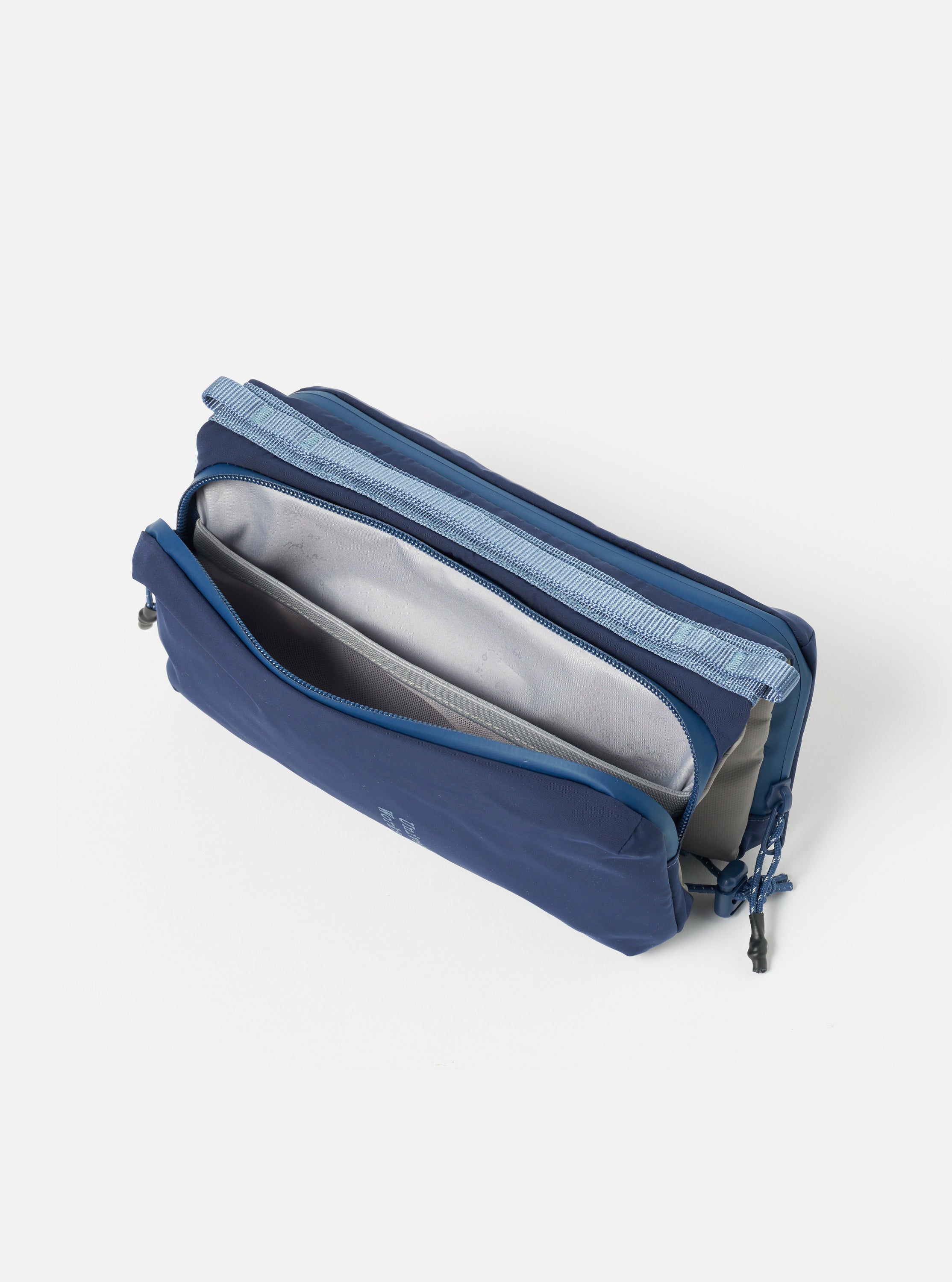Topologie x Universal Works Insignia Blue UW Tech Bottle Sacoche Mediu