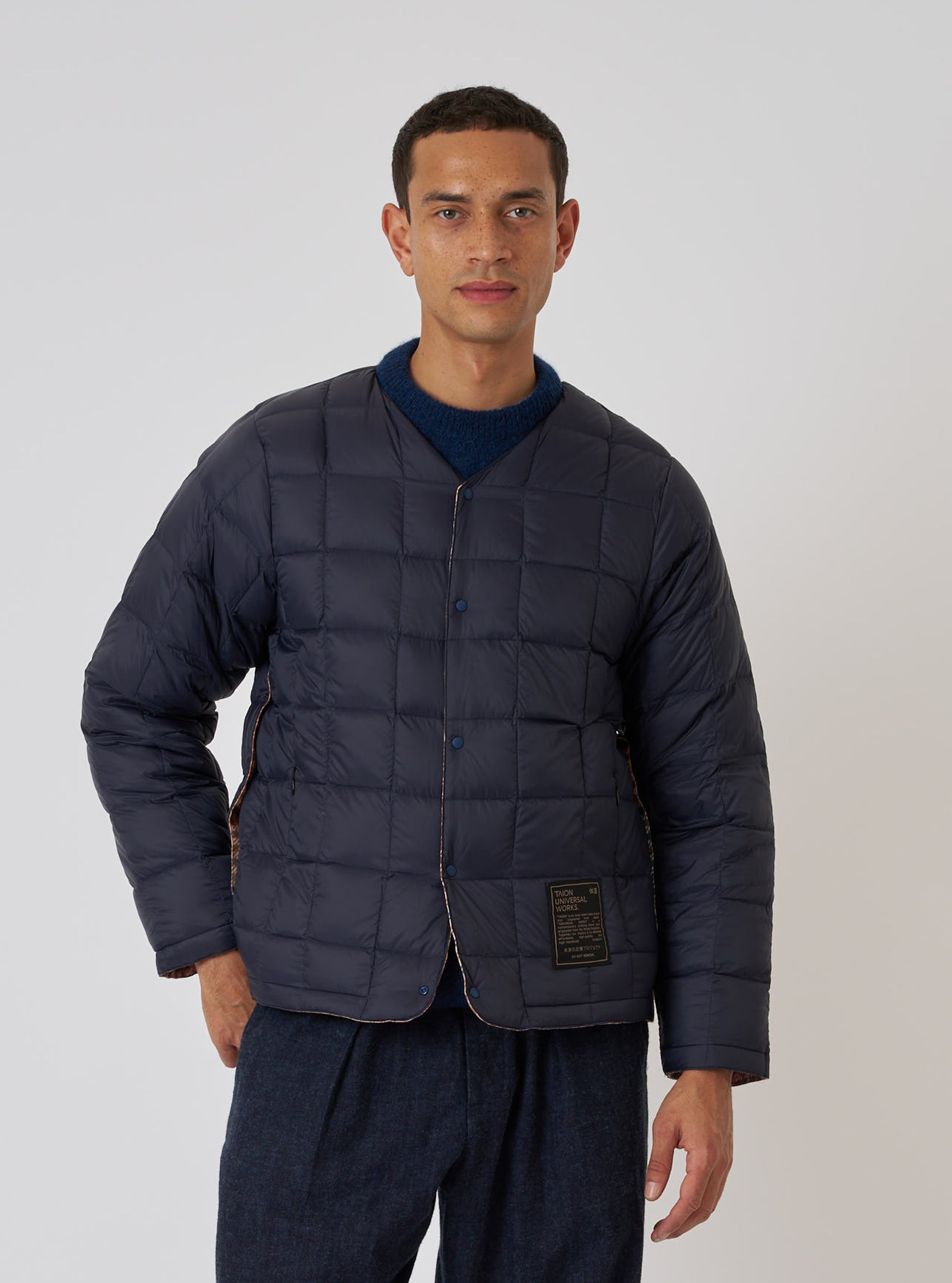 taion-x-universal-works-reversible-dark-navy-military-line-liner-jacke