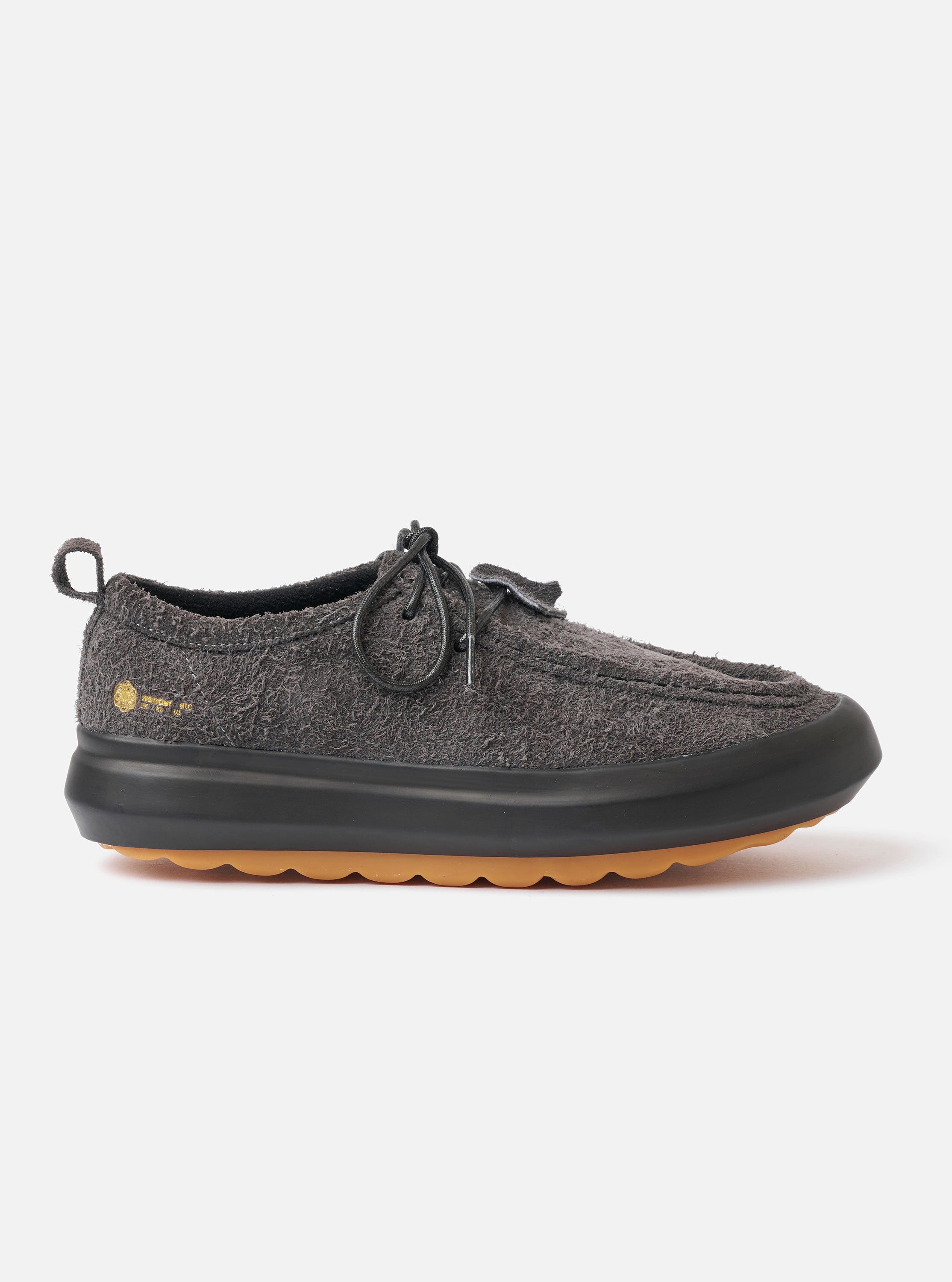 Wander etc. FD/08 Low in Black Asphalt/Gum Hairy Suede – Universal