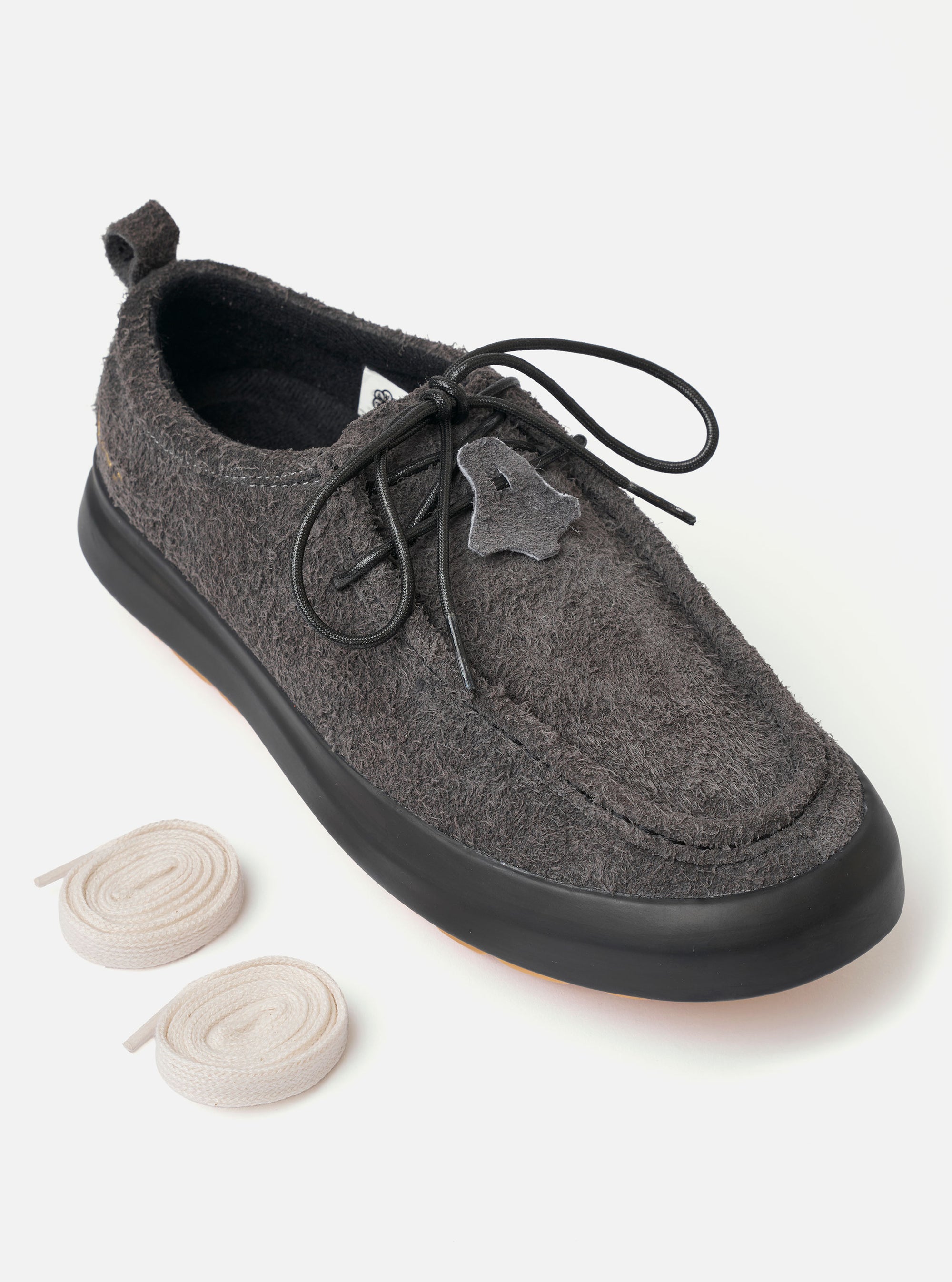 Wander etc. FD/08 Low in Black Asphalt/Gum Hairy Suede