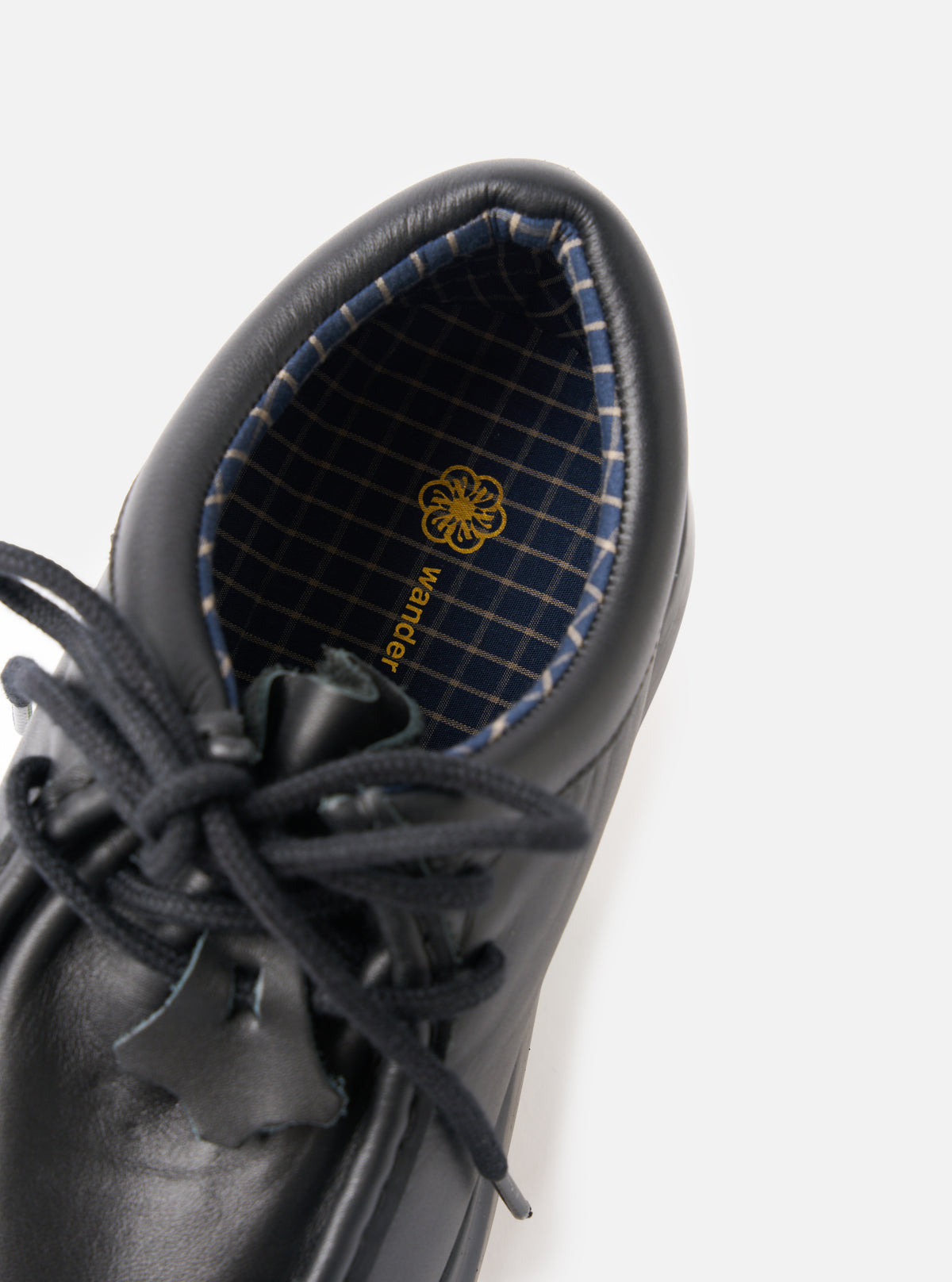 Wander etc. FD/08 in Black/Gum Nappa Leather