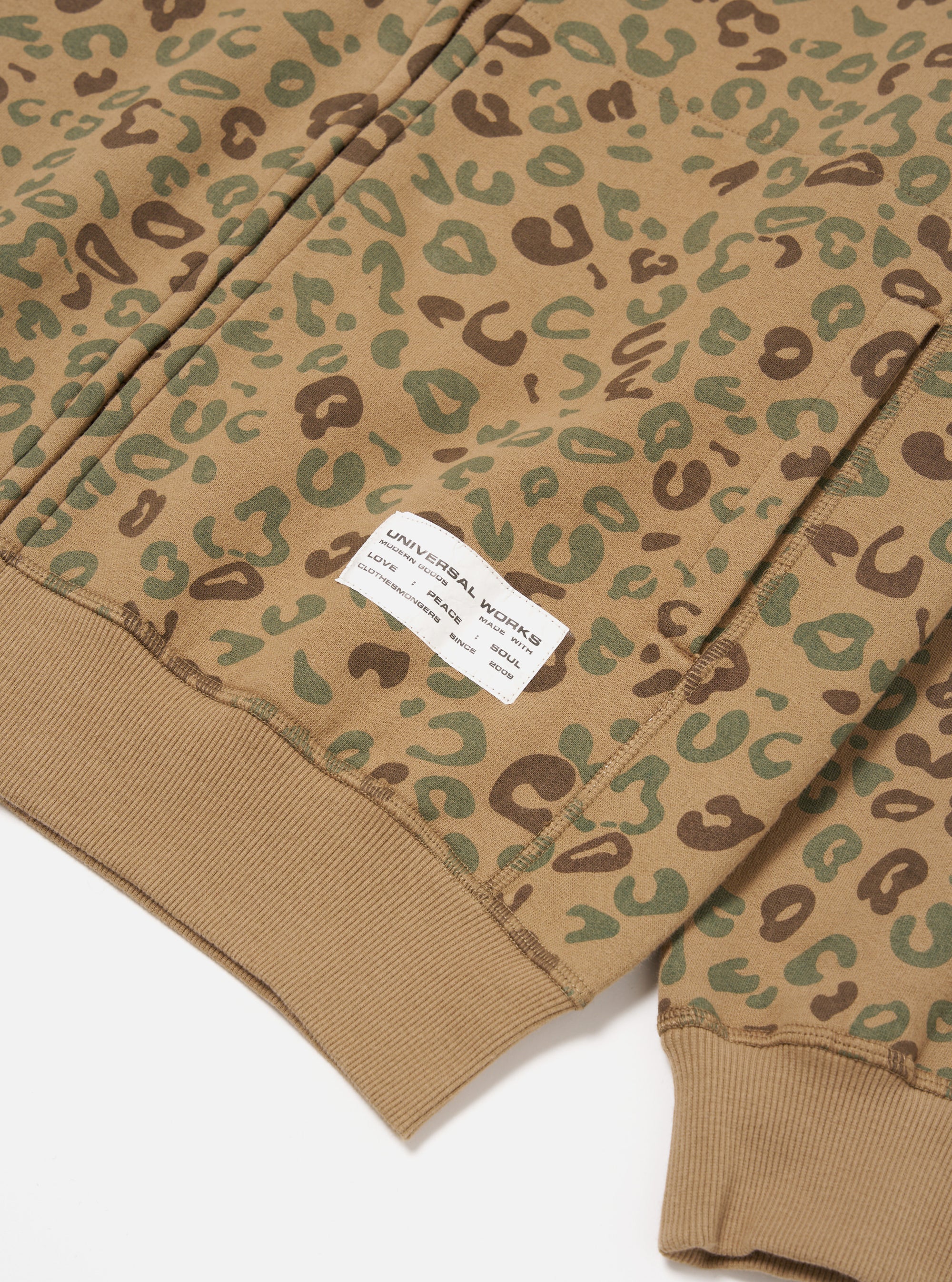 Sand Leopard Brush Back New York Hoody